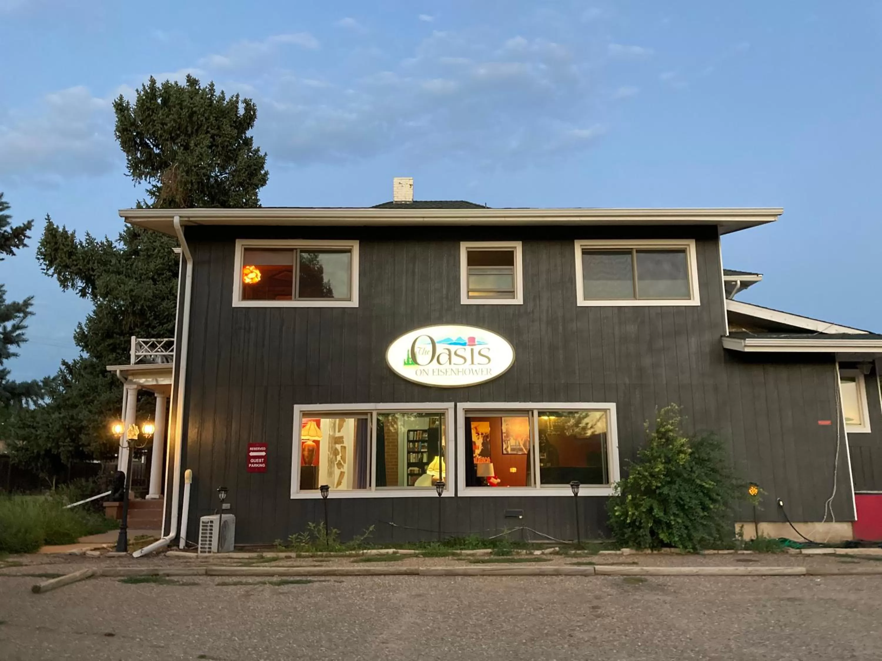 Property Building in The Oasis on Eisenhower