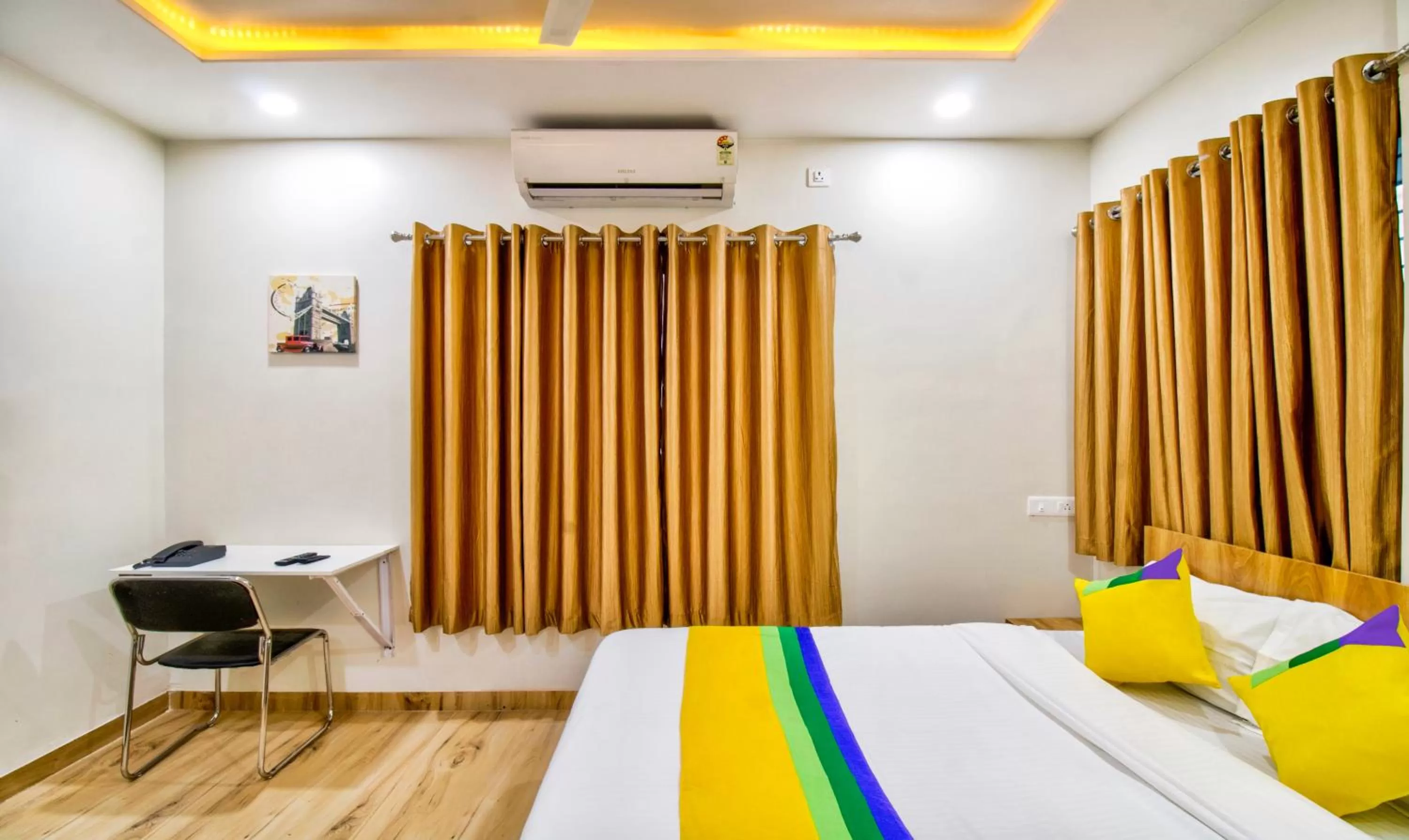 Bedroom, Bed in Itsy Hotels Shri Guru Service Apartment