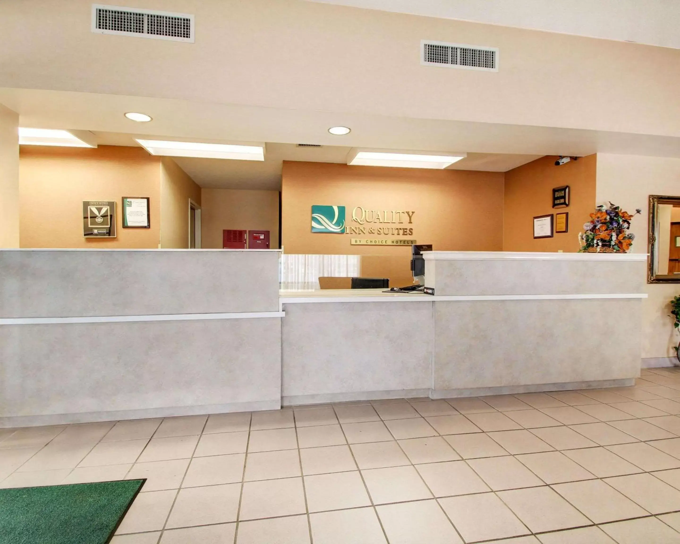 Lobby or reception, Lobby/Reception in Quality Inn & Suites Hattiesburg