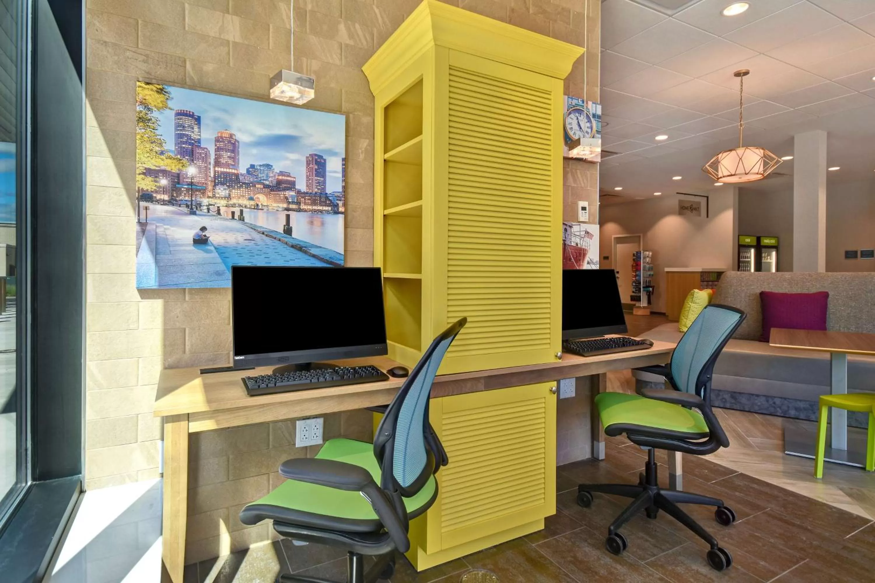 Lobby or reception in Home2 Suites By Hilton Boston South Bay