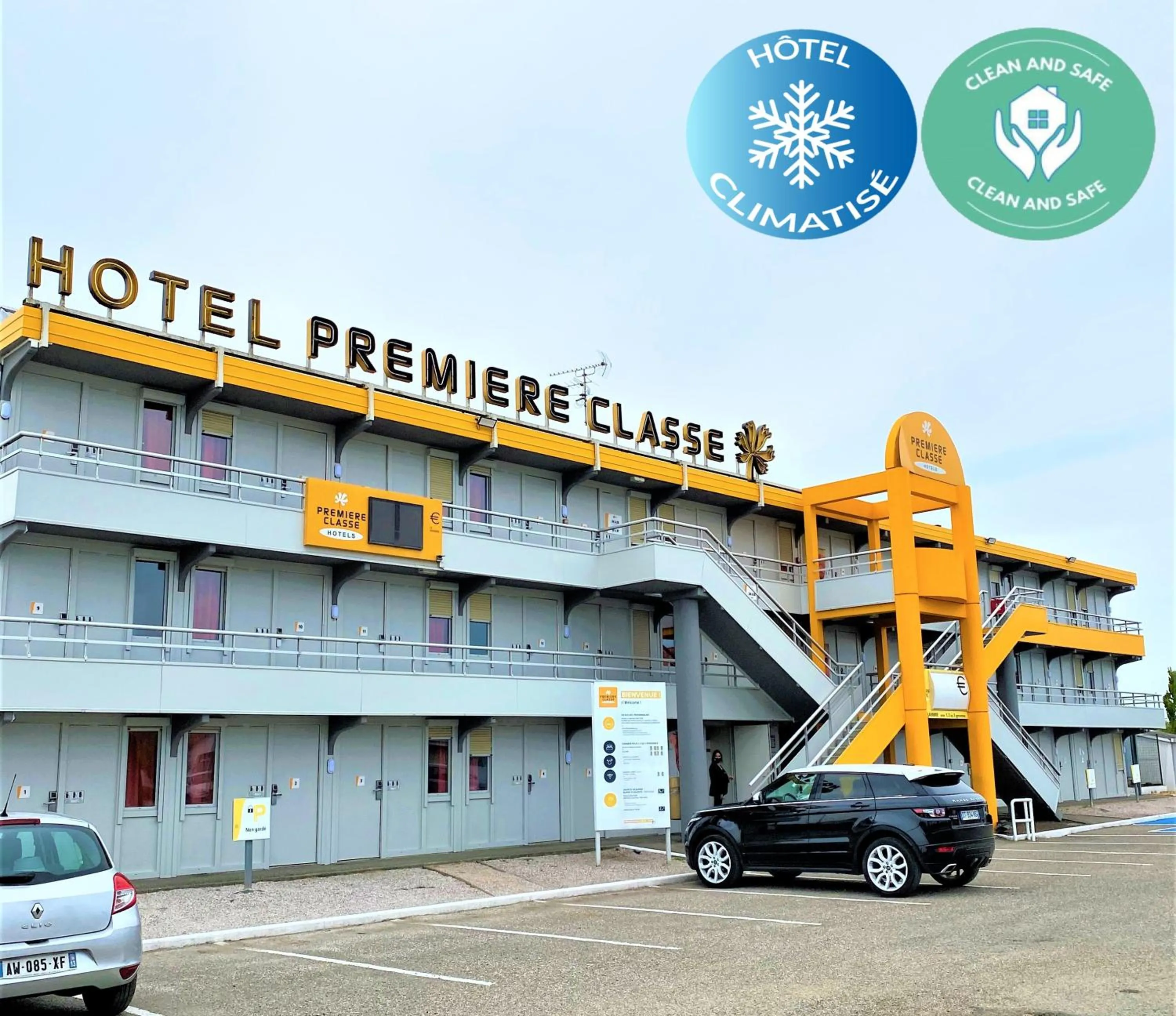 Facade/entrance in Premiere Classe Montauban