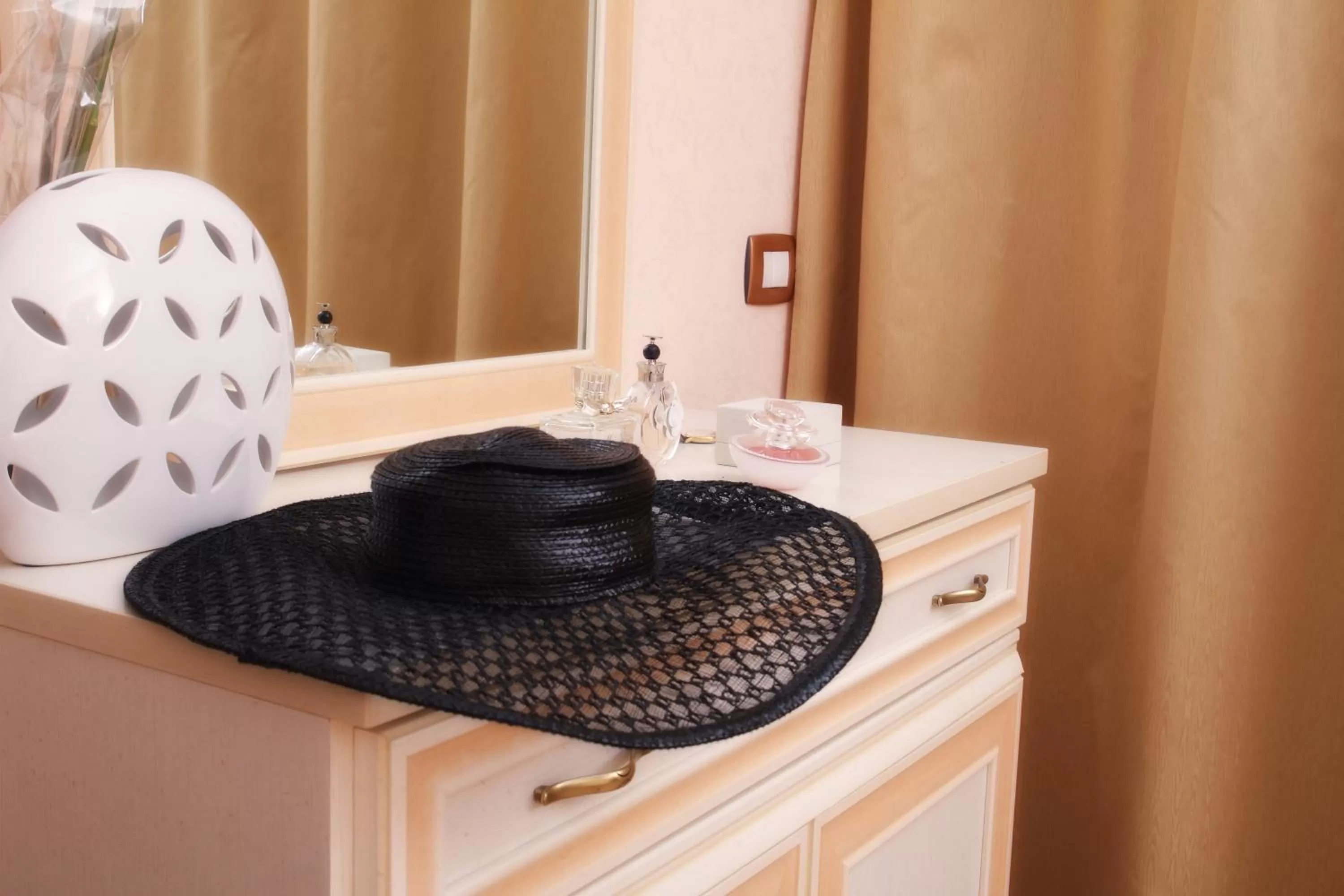 Bedroom in Hotel Costazzurra Museum & Spa