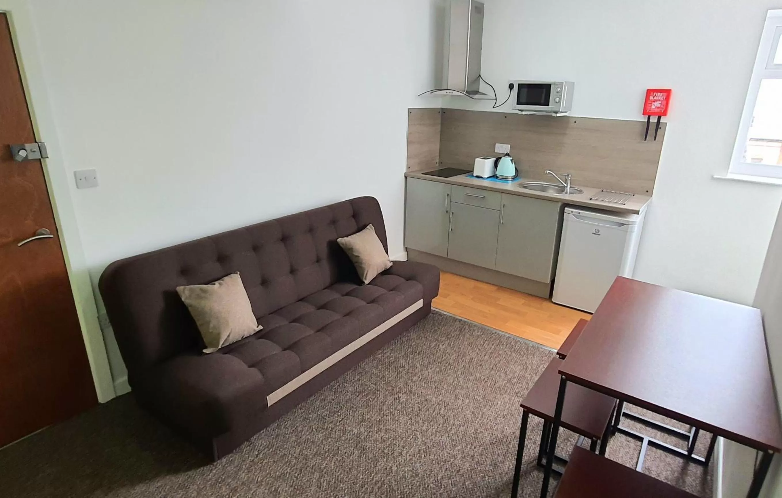 Kitchen or kitchenette in Charlton Aparthotel