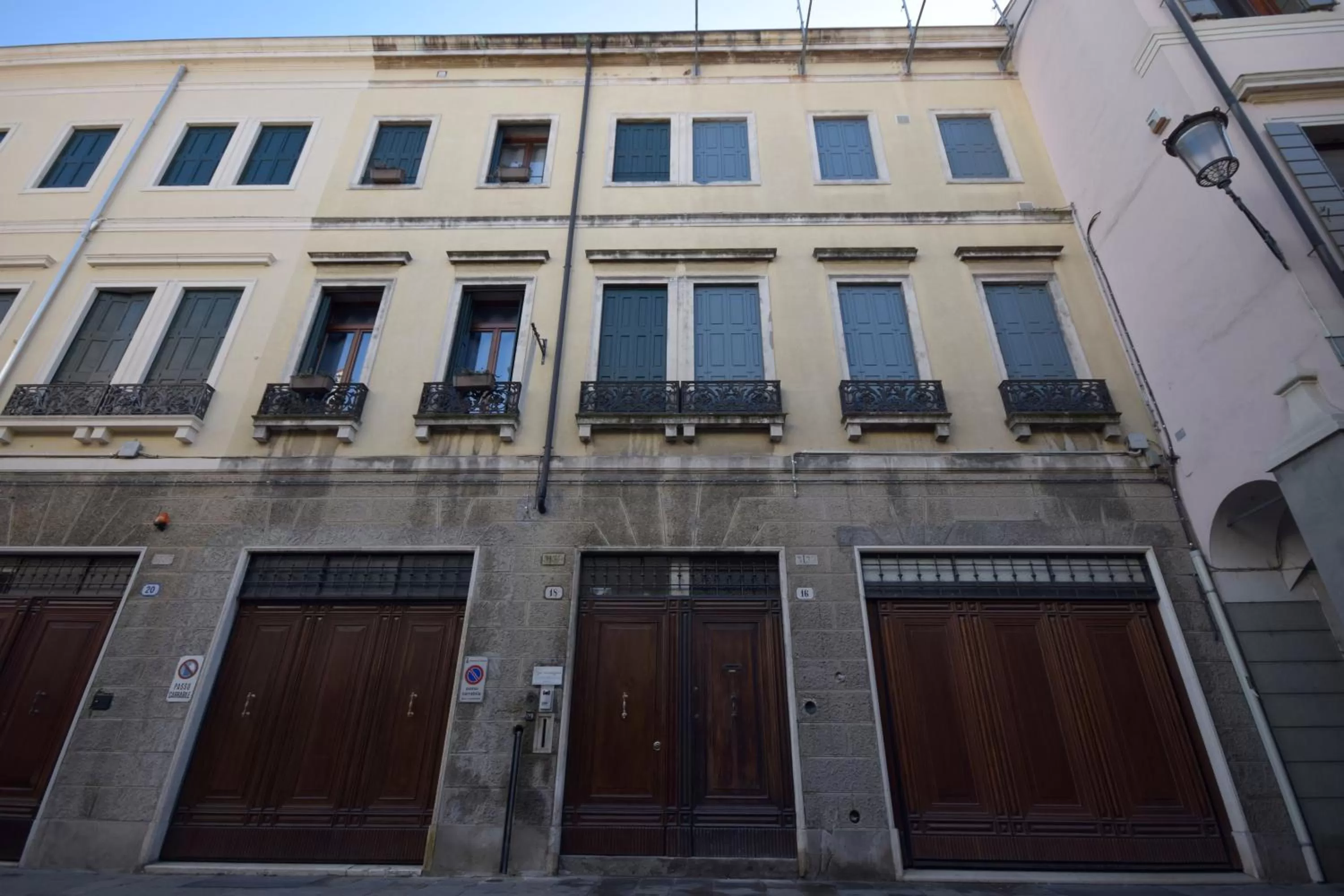 Facade/entrance in Scrovegni Room & Breakfast