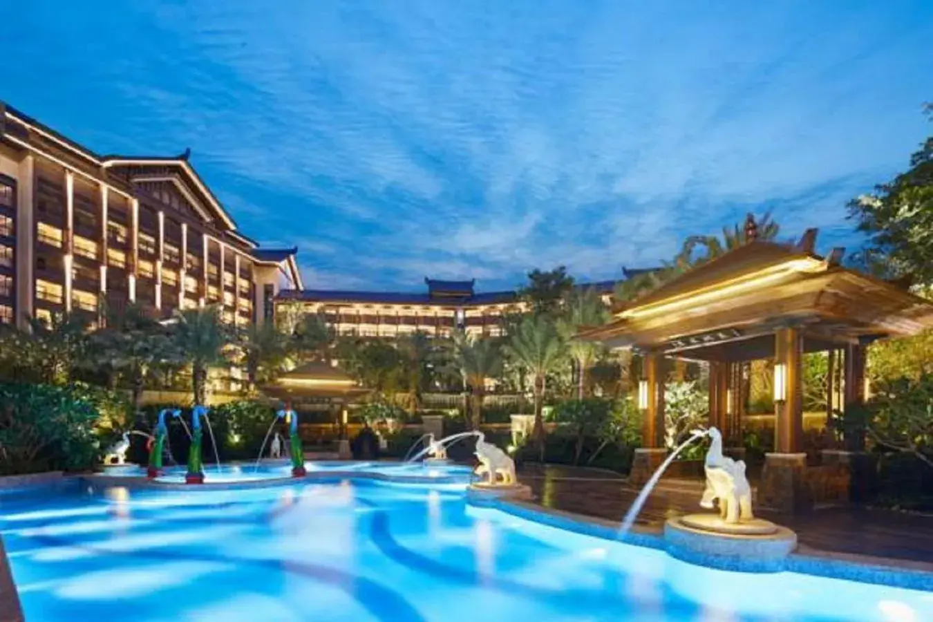 Swimming Pool in Wanda Realm Resort Nanning