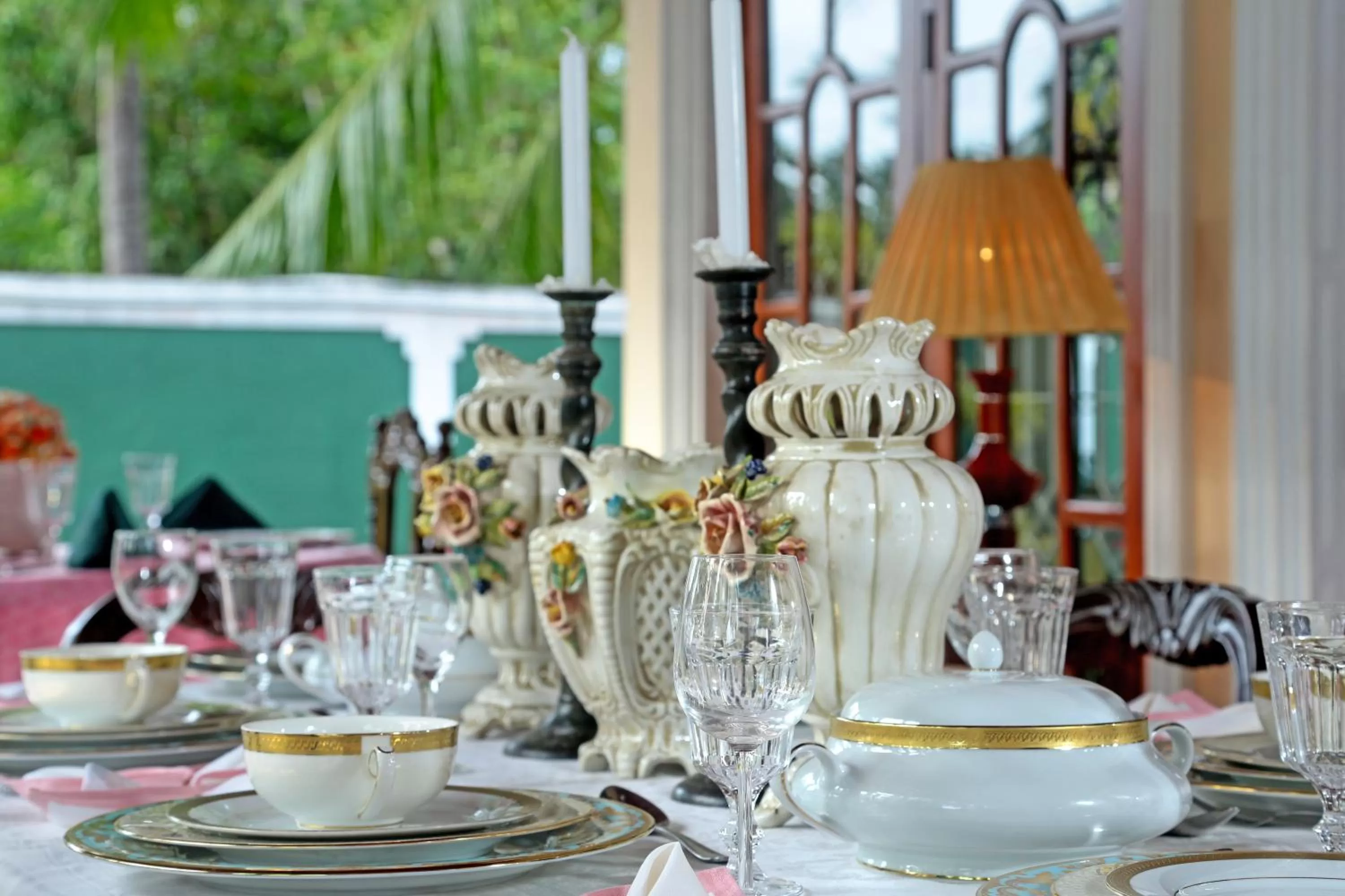 Breakfast in Villa Ceylon