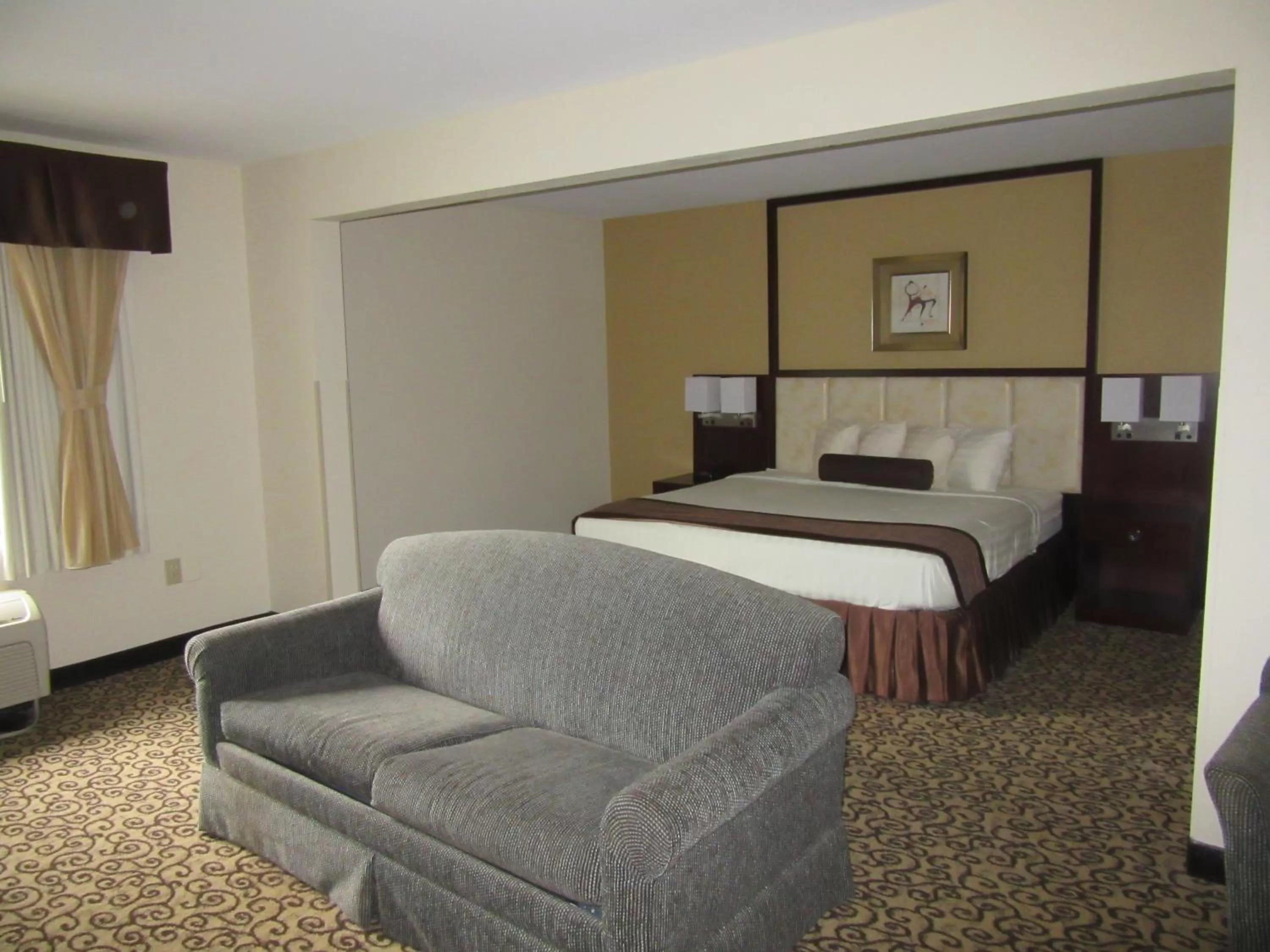 Photo of the whole room, Bed in Baymont by Wyndham Columbia Fort Jackson