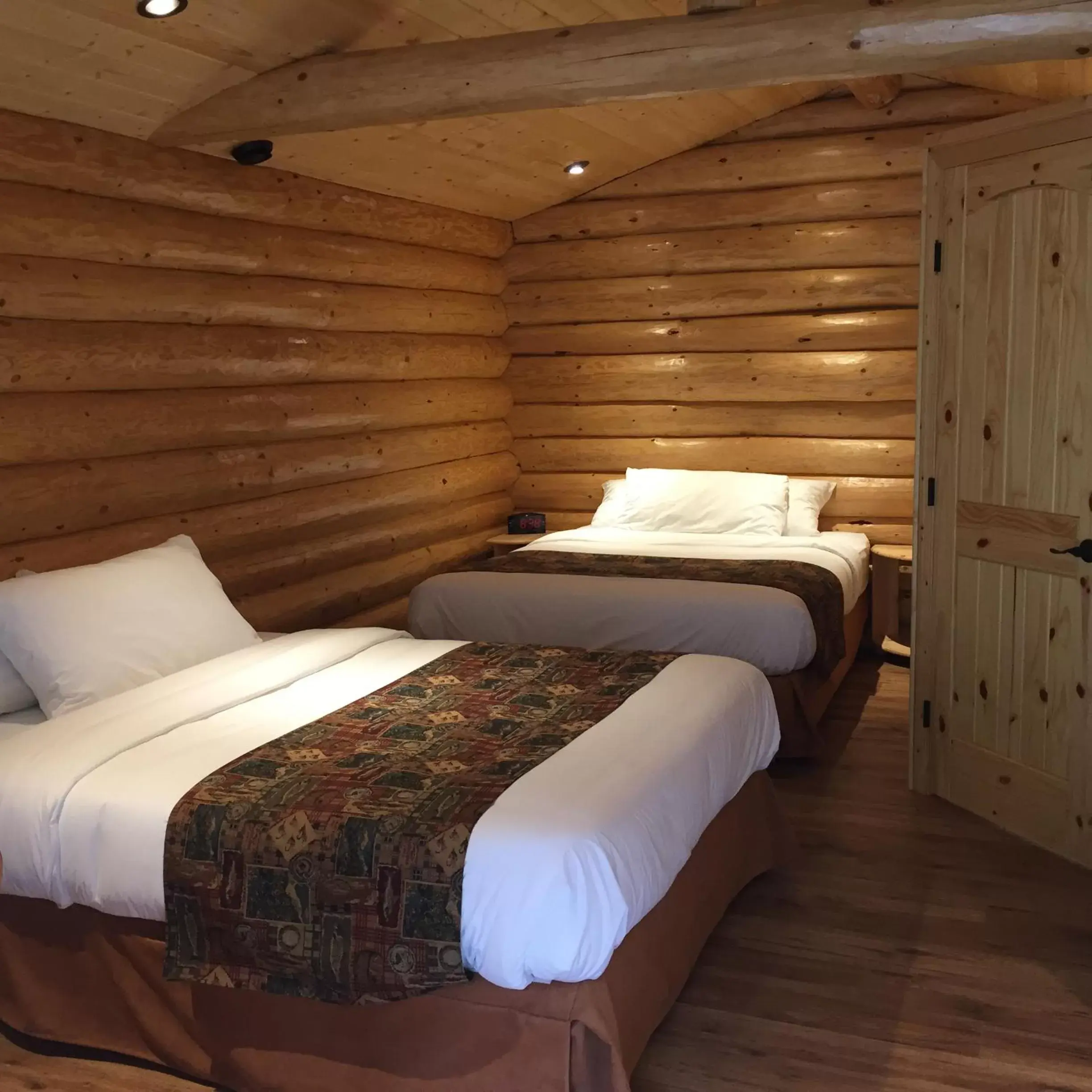 Bed in Port Hardy Cabins