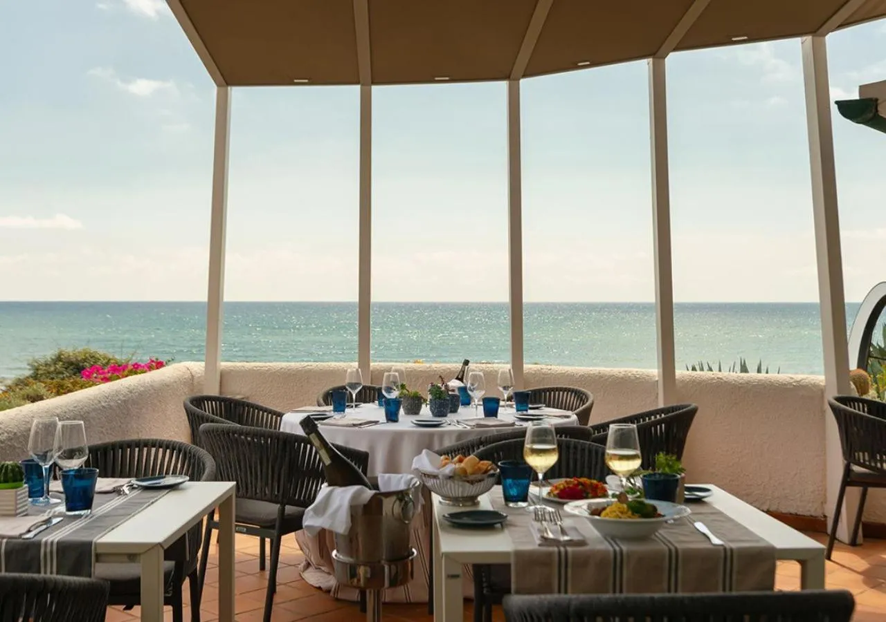 Restaurant/places to eat in Hotel Oasi Di Kufra