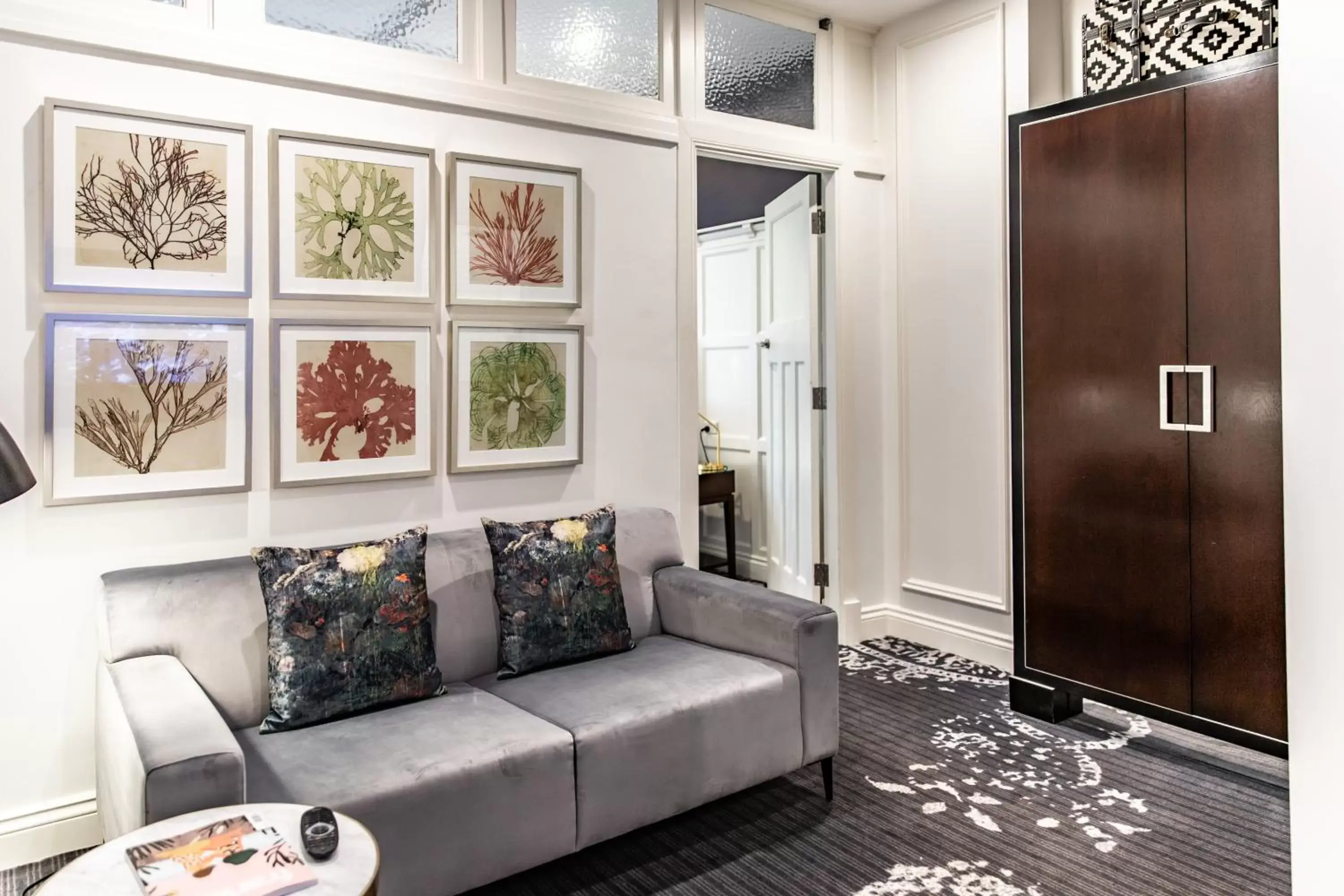 Living room, Seating Area in The Inchcolm by Ovolo