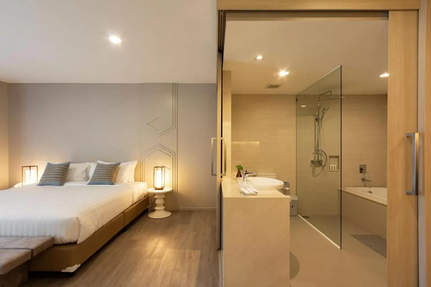 Photo of the whole room, Bed in ANA Park Chiang Mai Photo of the whole room, Bed in ANA Park Chiang Mai