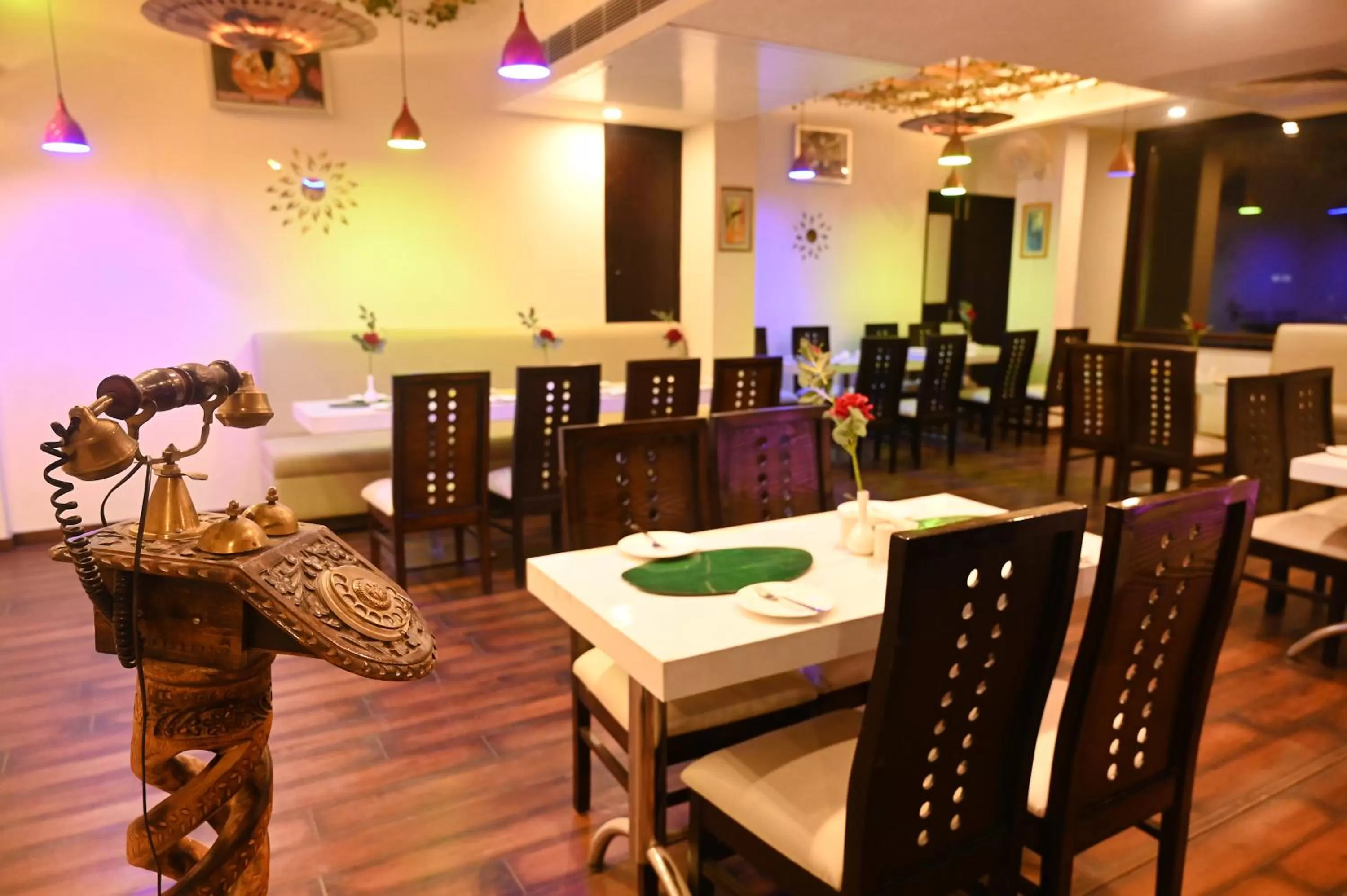 Restaurant/places to eat in Hotel Heritage Inn at Assi Ghat