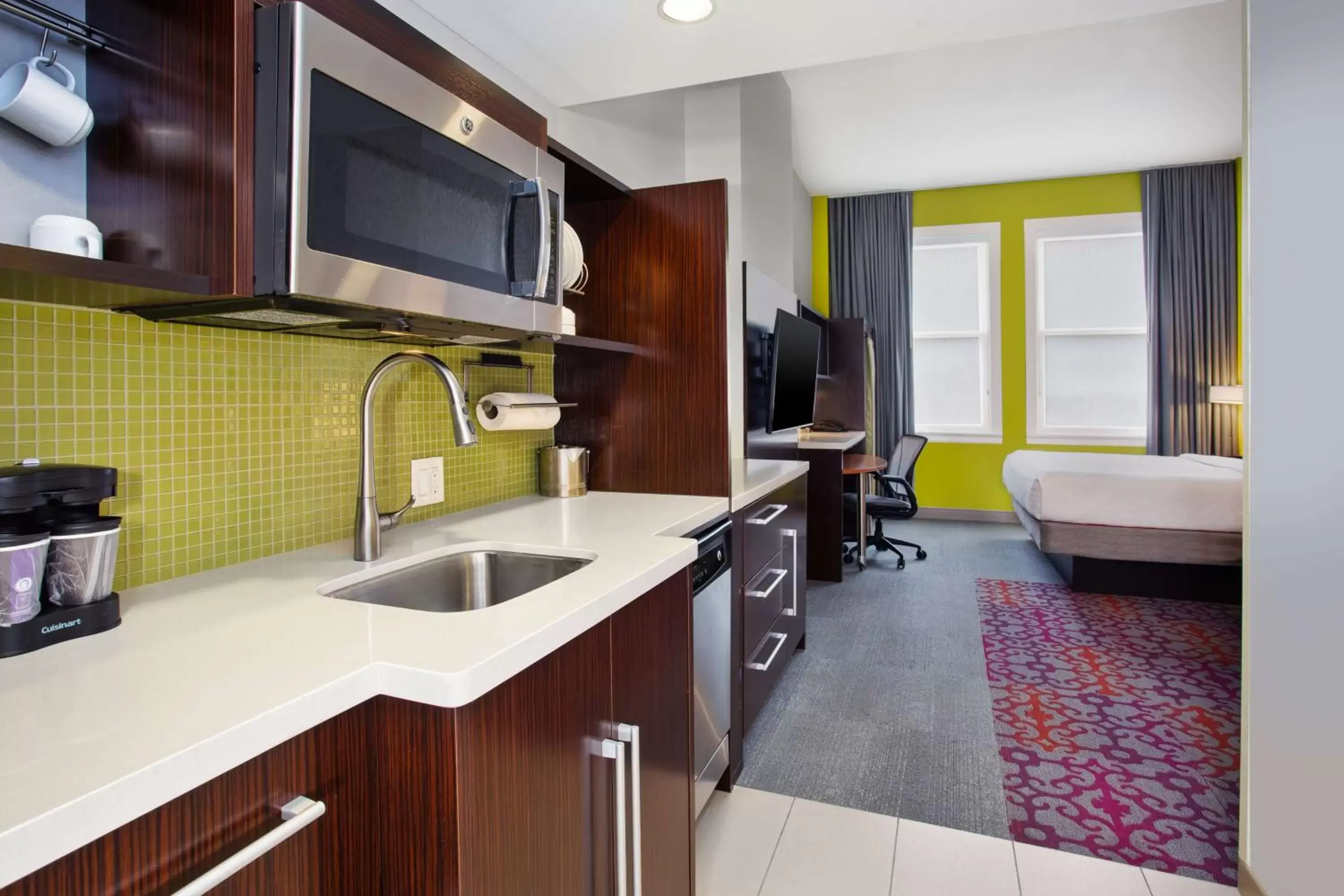 Kitchen or kitchenette, Kitchen/Kitchenette in Home2 Suites by Hilton San Antonio Downtown - Riverwalk, TX
