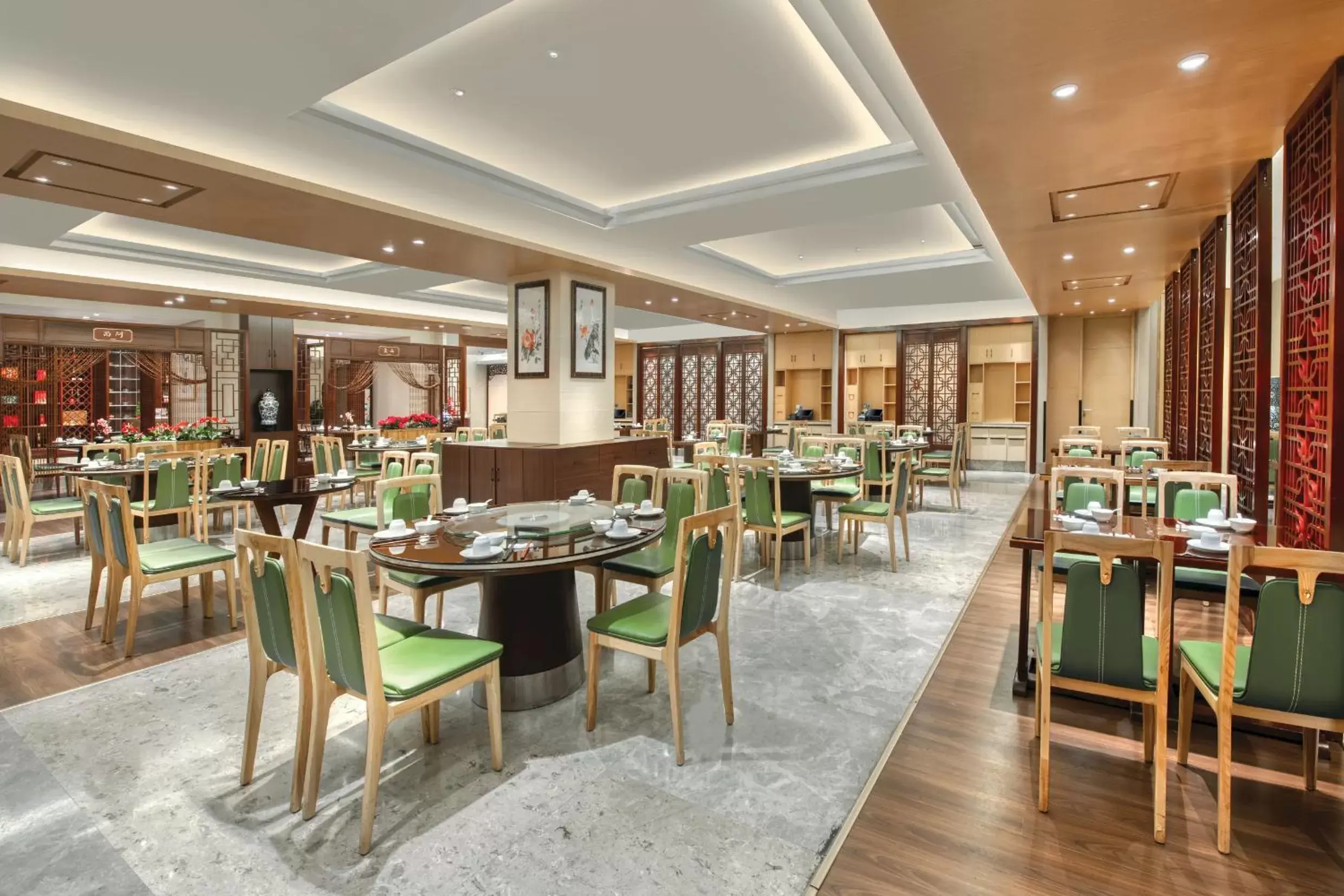 Restaurant/Places to Eat in Crowne Plaza Guangzhou City Centre, an IHG Hotel