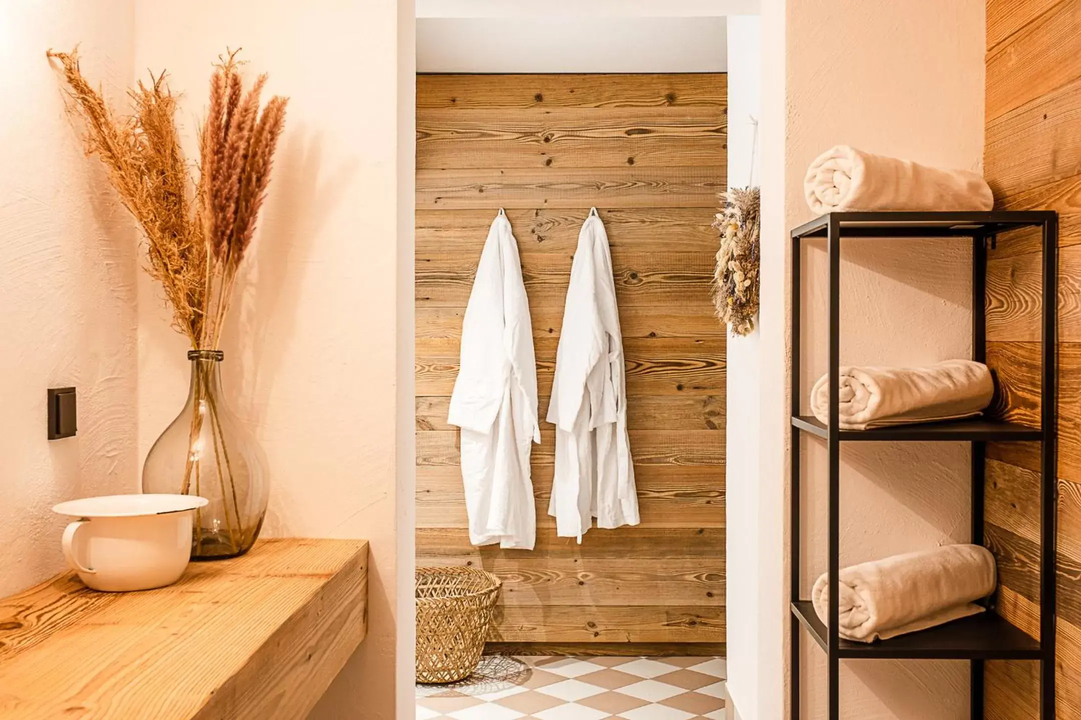 Sauna, Bathroom in Martini's Kaprun inklusive Sommercard