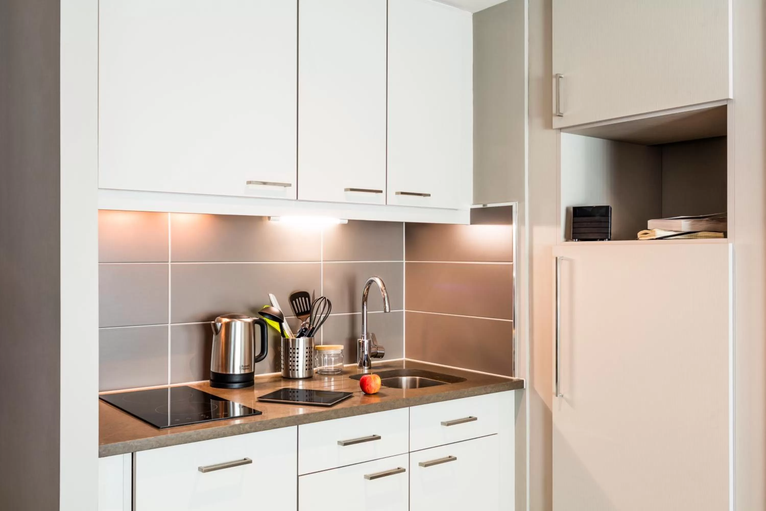 Kitchen or kitchenette in Aparthotel Adagio Edinburgh Royal Mile