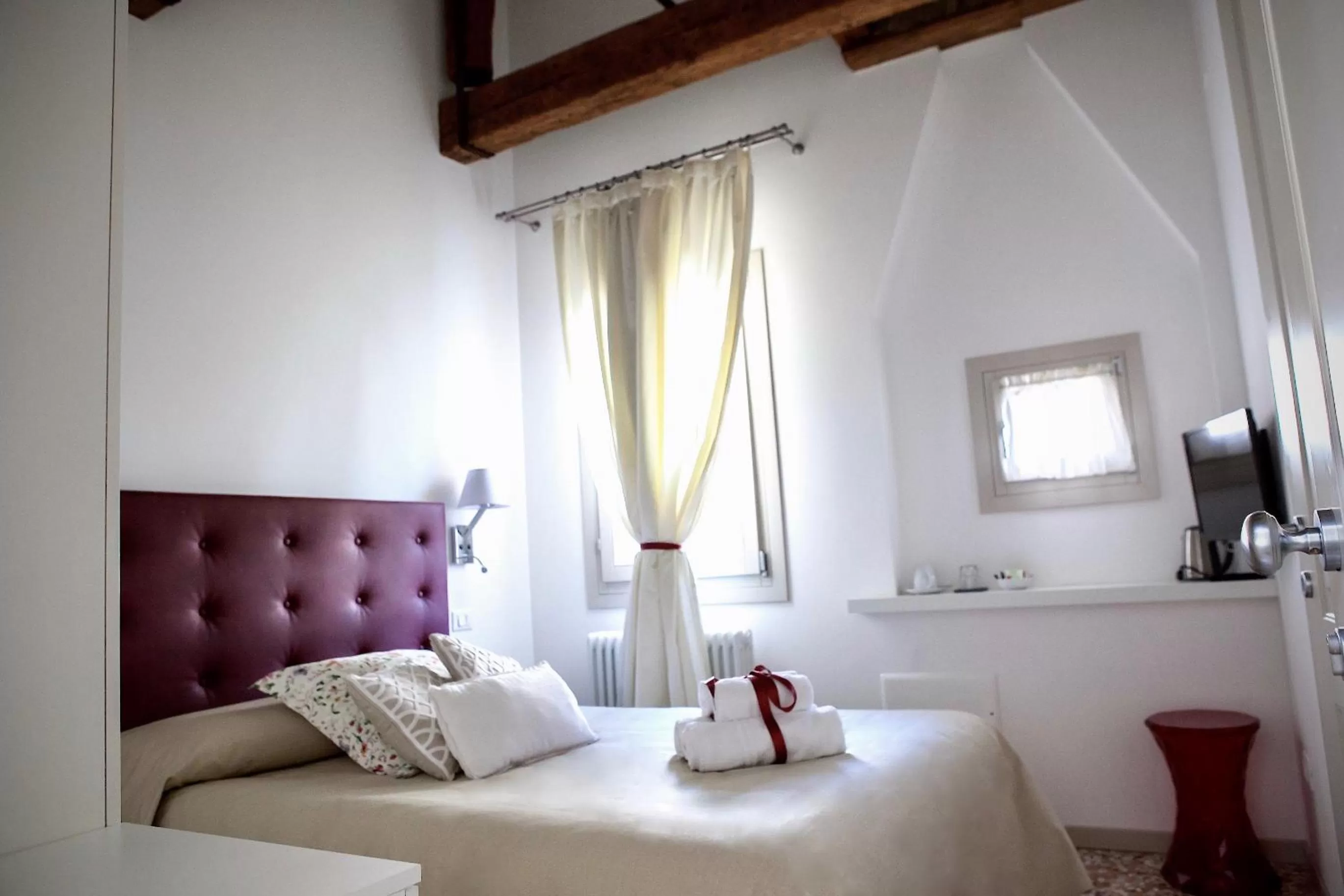 Bedroom, Bed in B&B Al Pozzo di Luce
