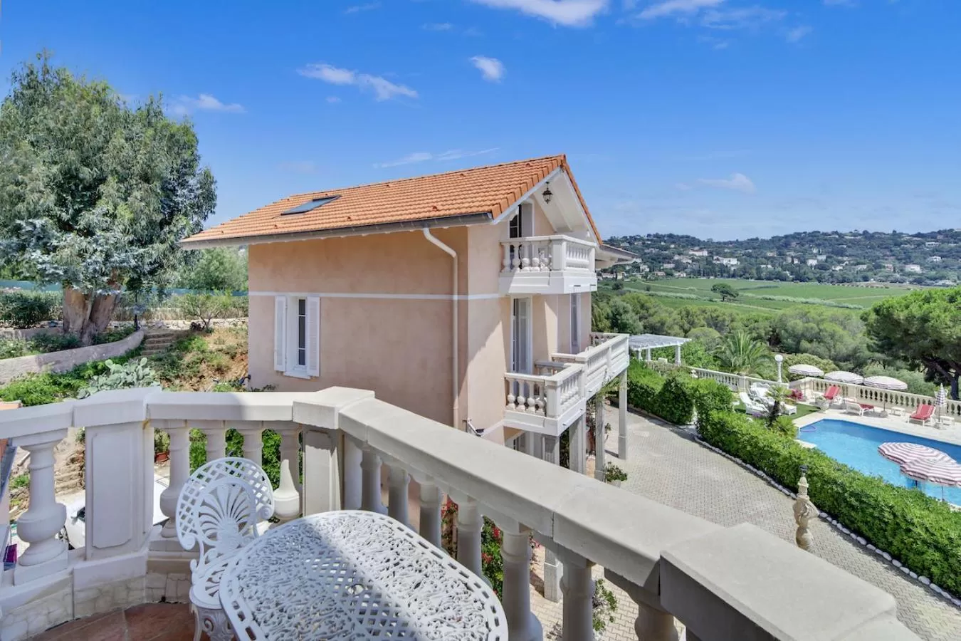 Balcony/Terrace in Le Château de Mei Lese