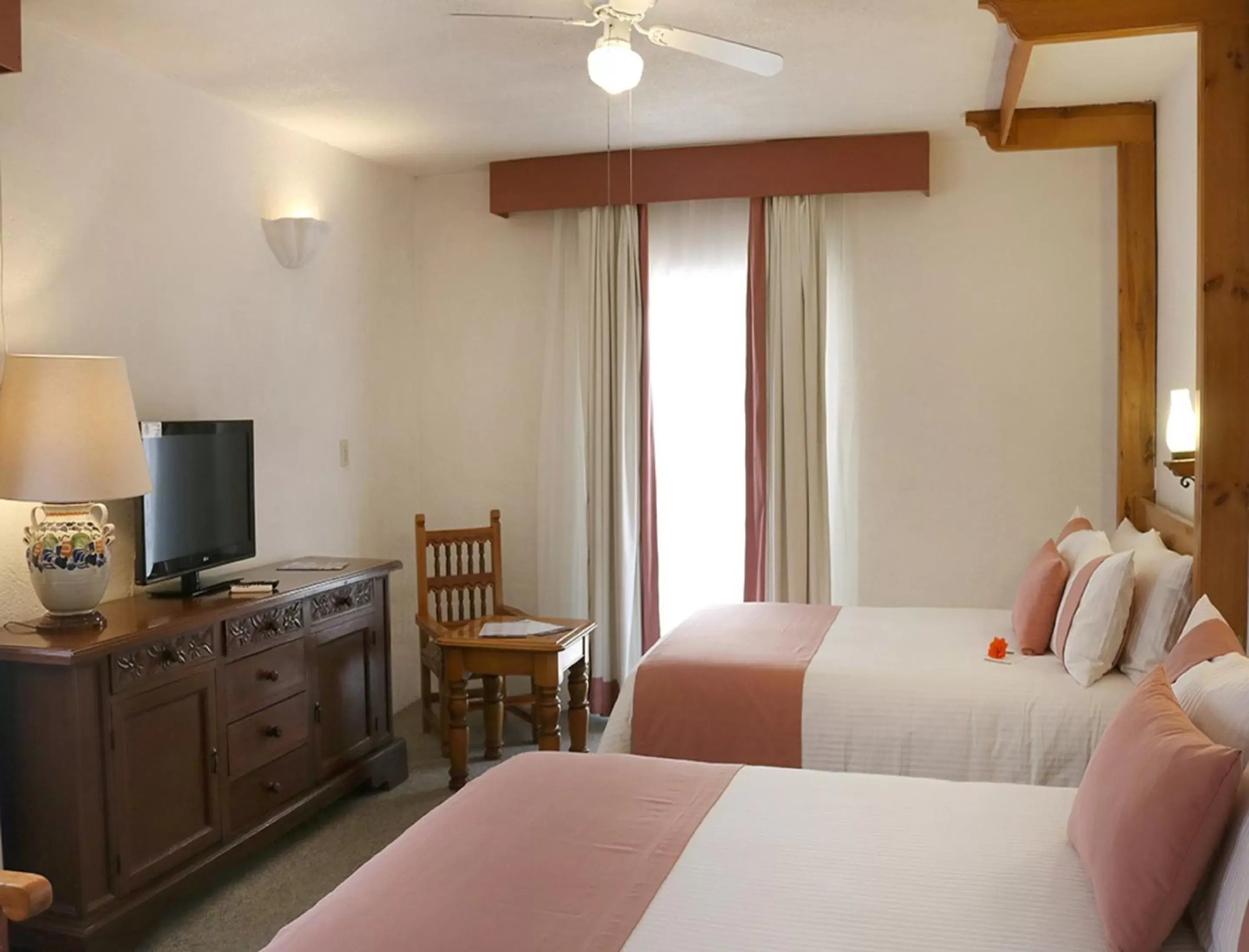 Photo of the whole room, Bed in Misión Guanajuato Photo of the whole room, Bed in Misión Guanajuato