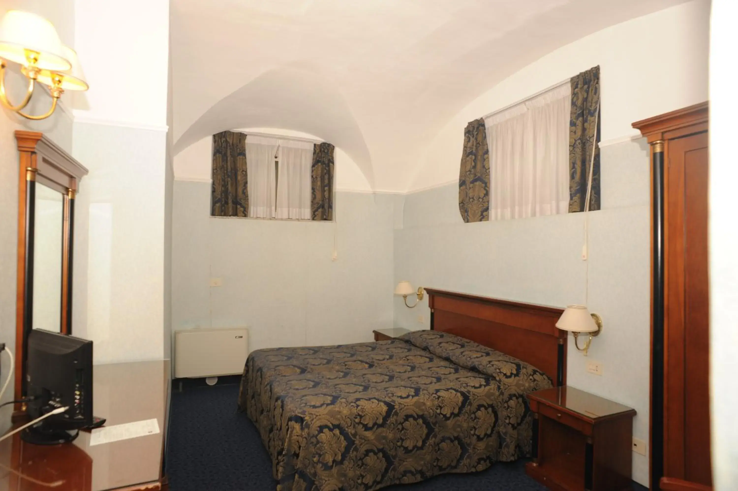 Photo of the whole room, Bed in Hotel Silva