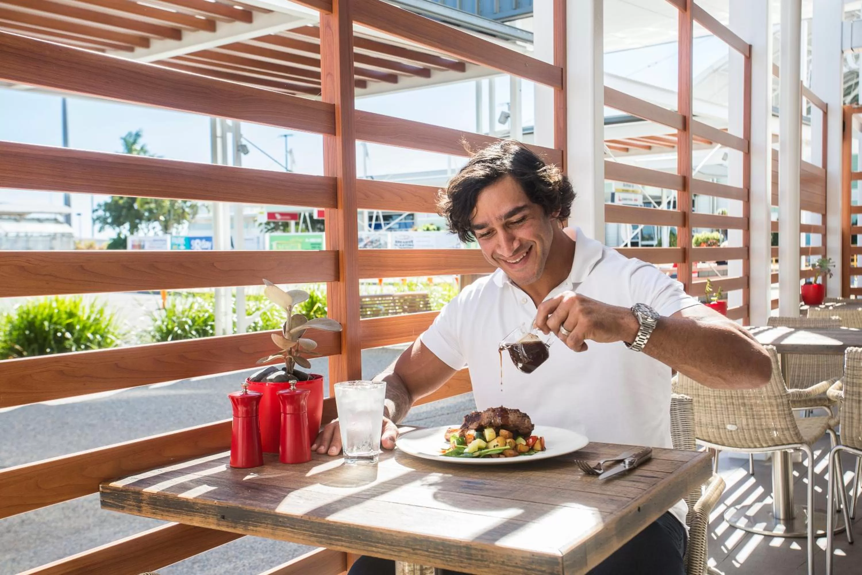 Restaurant/places to eat in Ibis Mackay