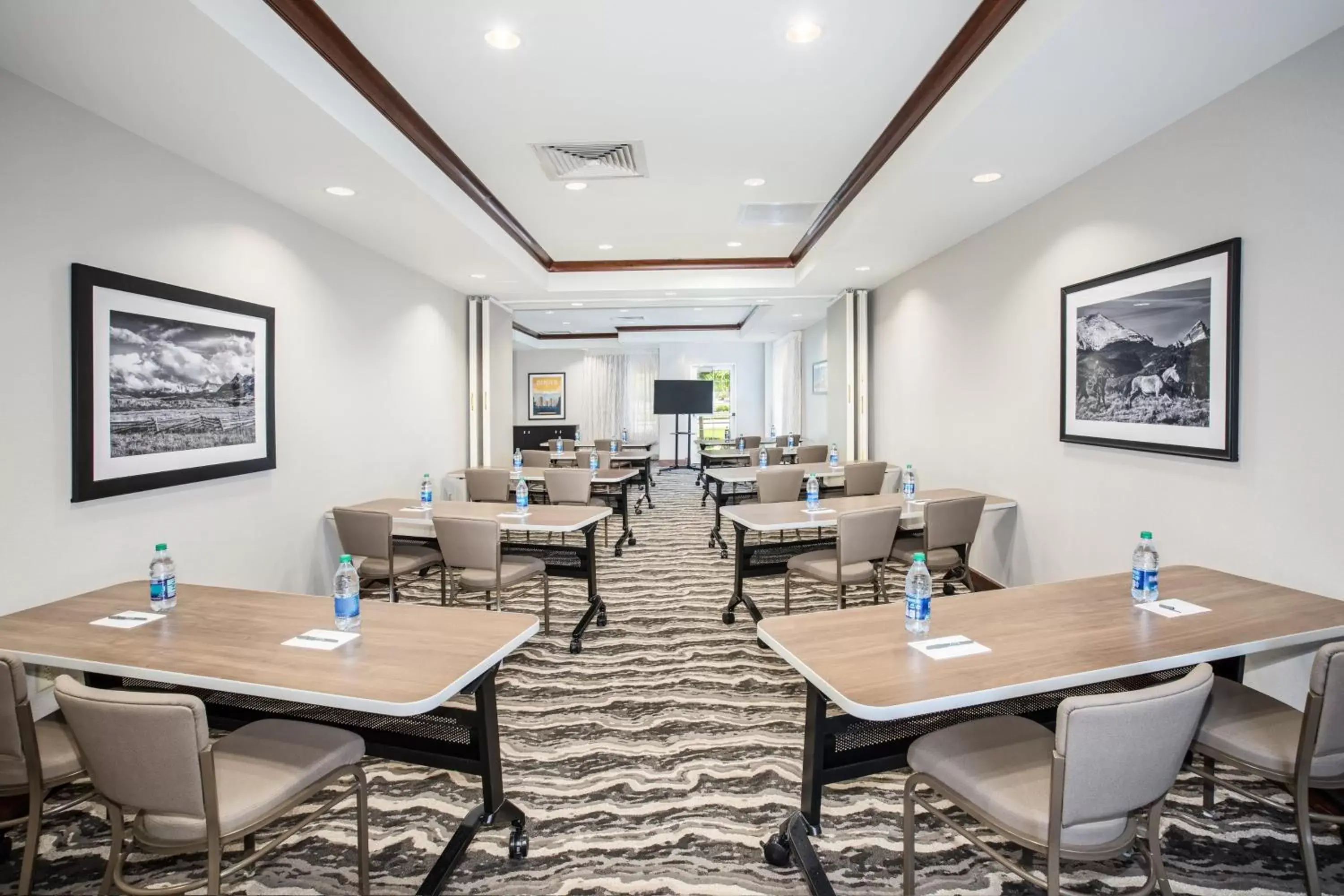 Meeting/conference room in Staybridge Suites Denver International Airport, an IHG Hotel