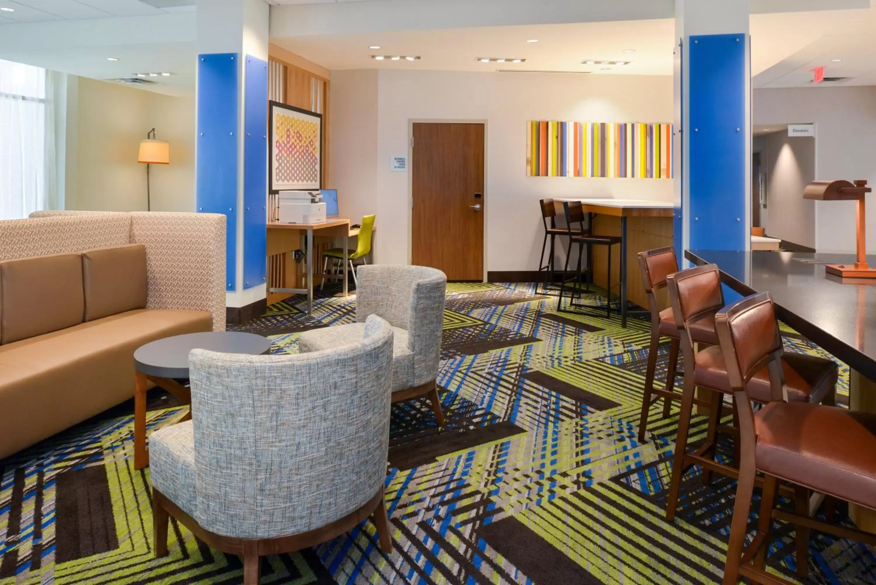 Property building, Seating Area in Holiday Inn Express & Suites - Ottumwa, an IHG Hotel