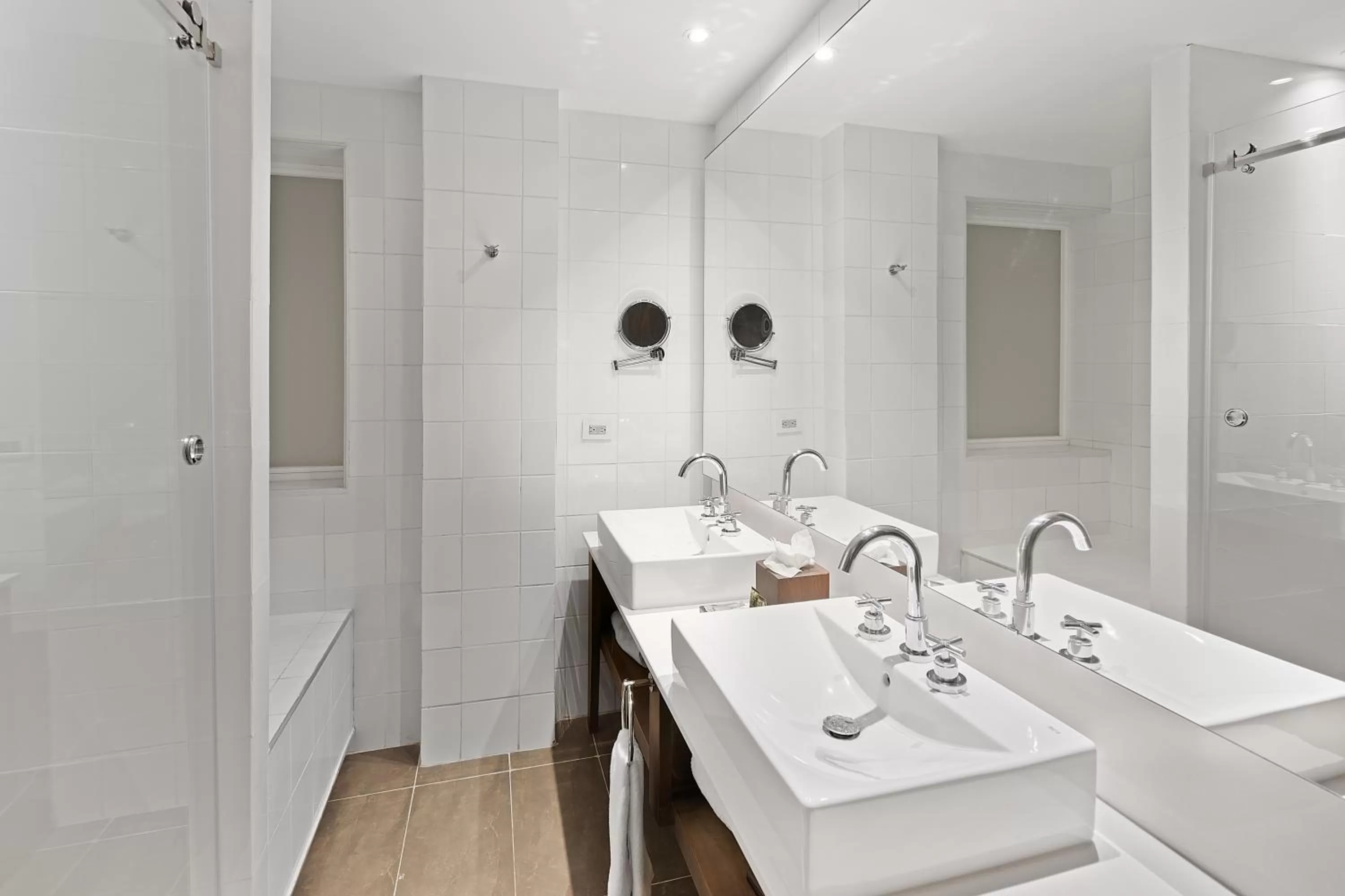 Shower in Central Hotel Panama Casco Viejo