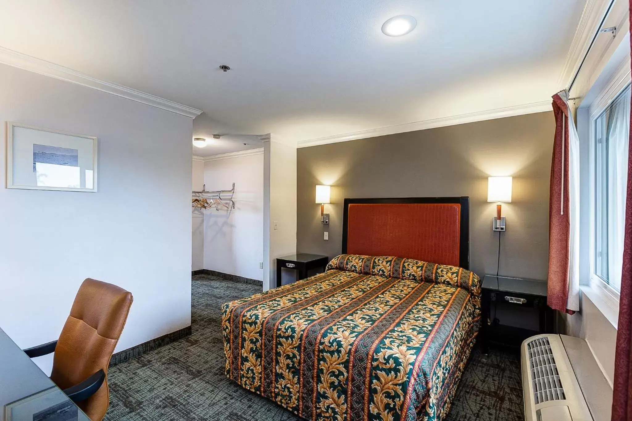 Bed in Buena Vista Inn