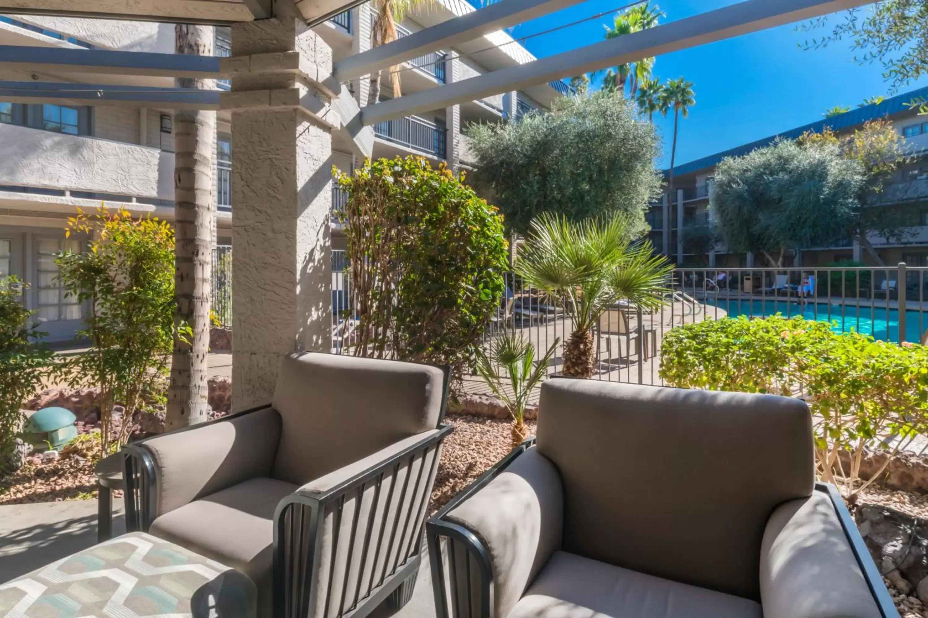 Lobby or reception in Holiday Inn and Suites Phoenix Airport North, an IHG Hotel