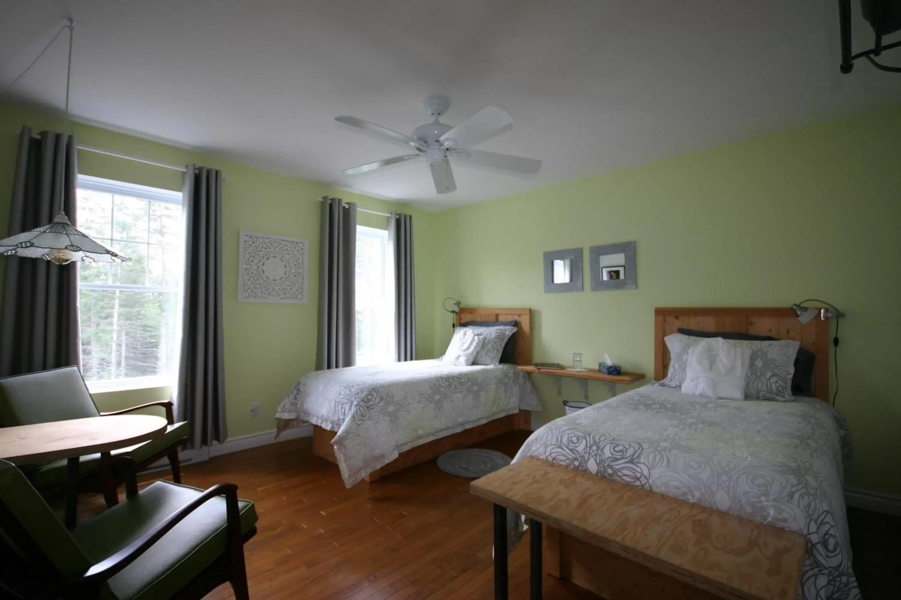 Photo of the whole room, Bed in GÎTE SUR L'ARC EN CIEL