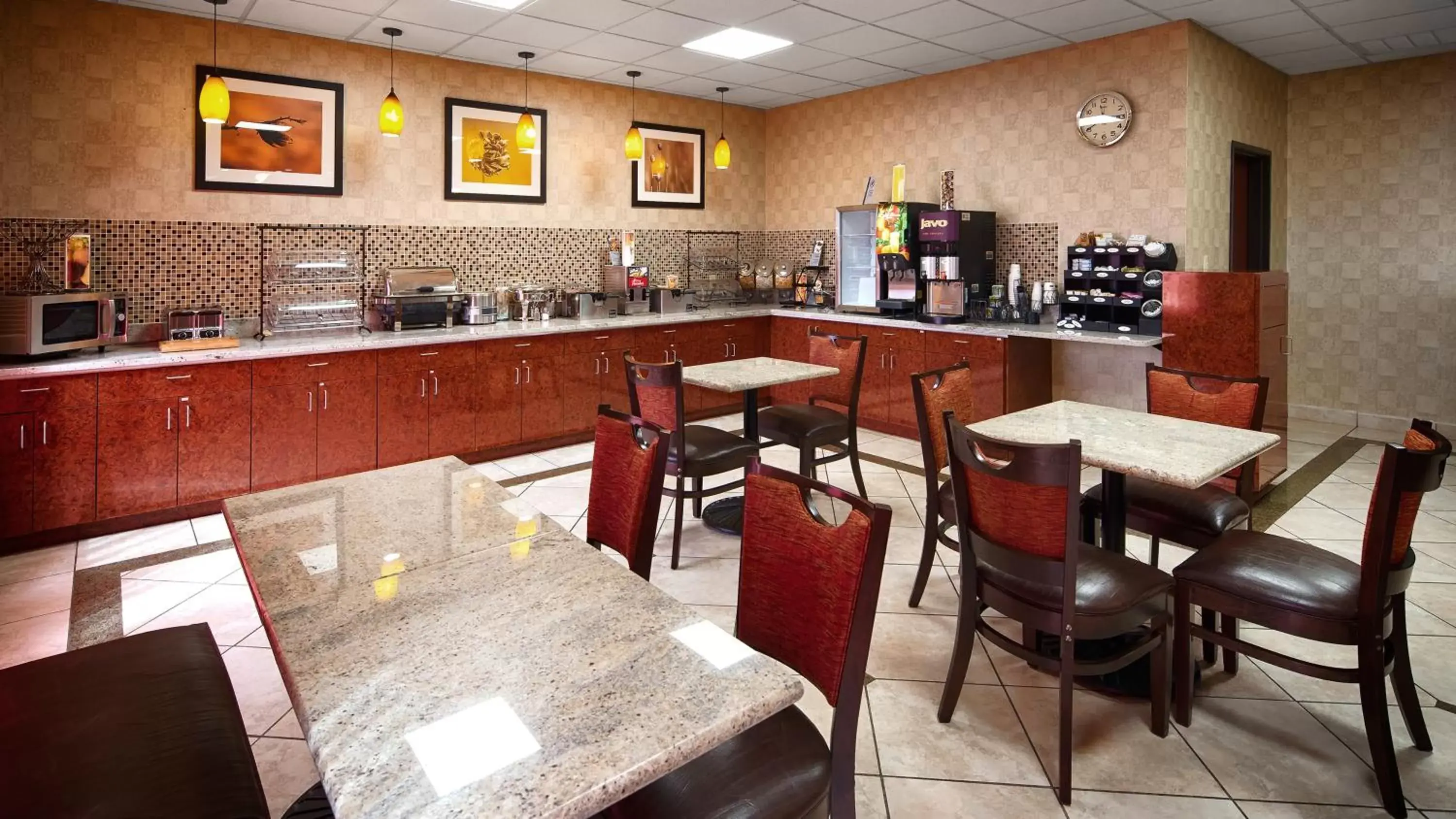 Restaurant/Places to Eat in Best Western Plus Memorial Inn & Suites