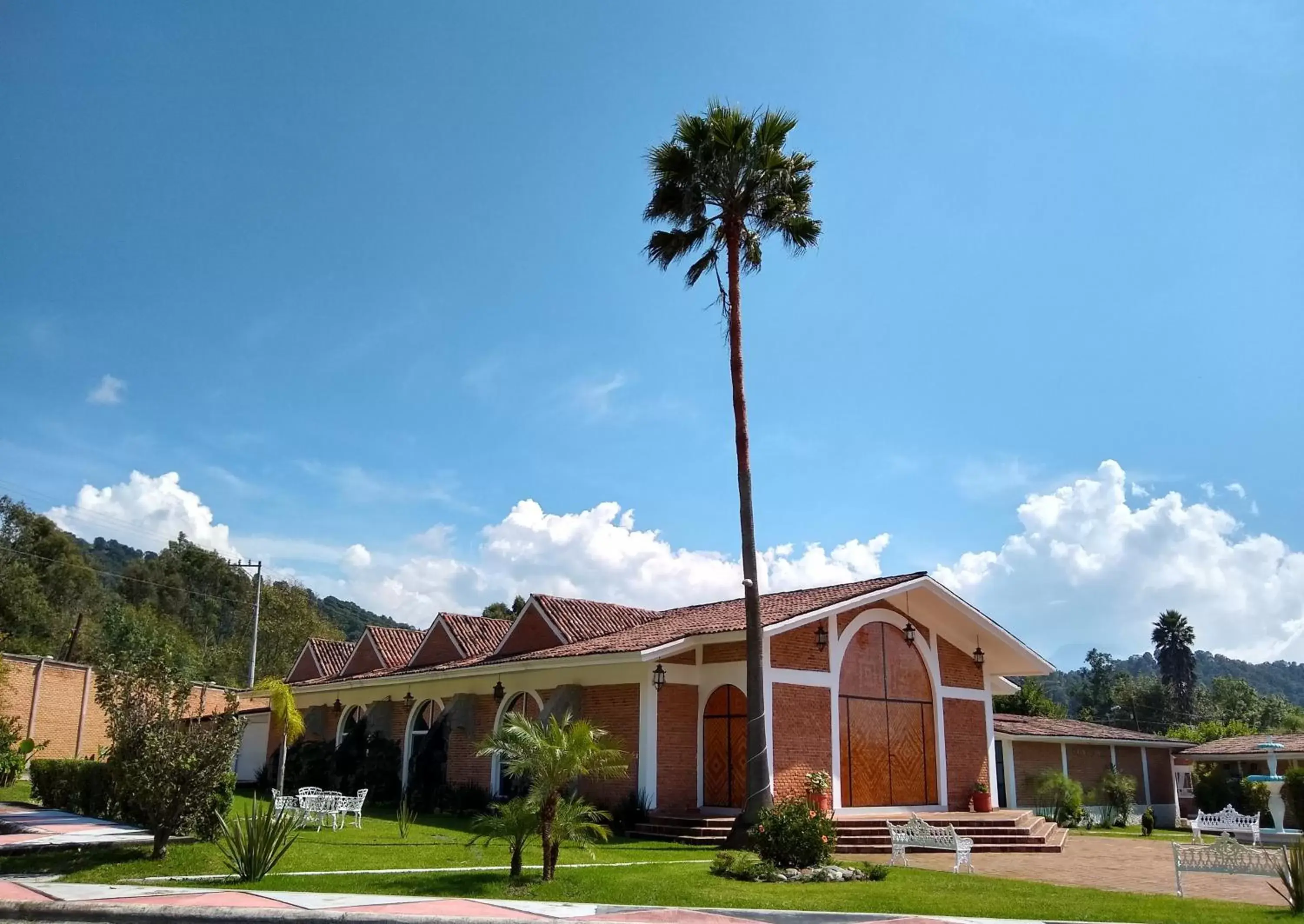 Garden, Property Building in Hotel Villa Monarca Inn