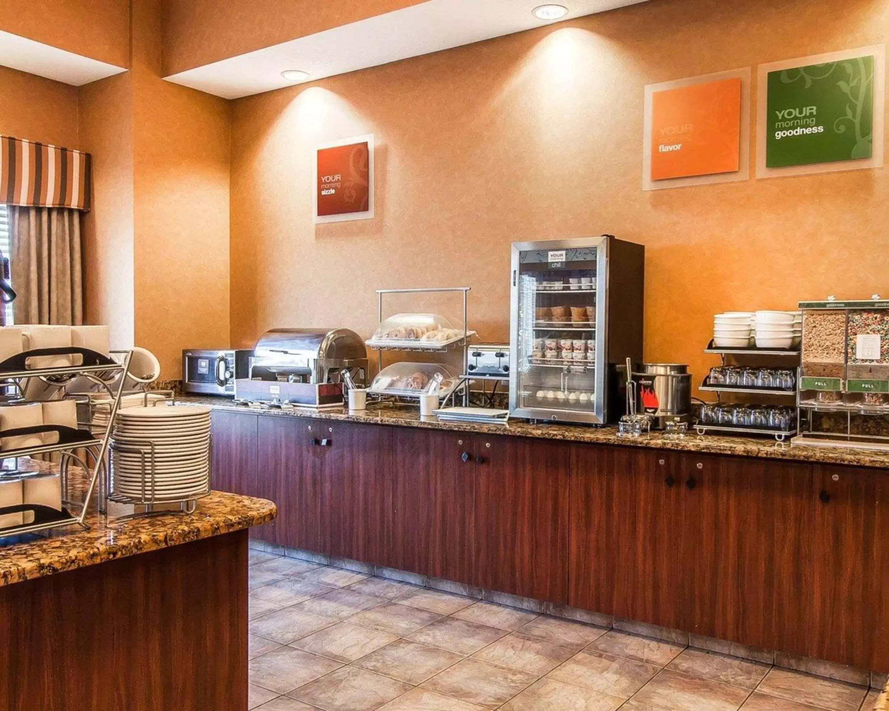 Restaurant/Places to Eat in Comfort Suites Redmond Airport