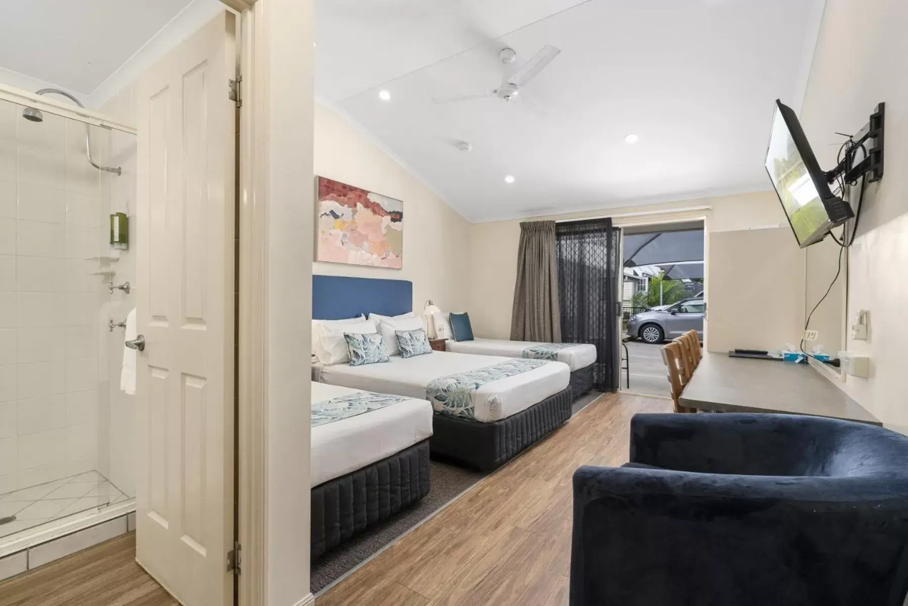Bedroom, Bed in Caboolture Central Motor Inn, Sure Stay Collection by BW Bedroom, Bed in Caboolture Central Motor Inn, Sure Stay Collection by BW
