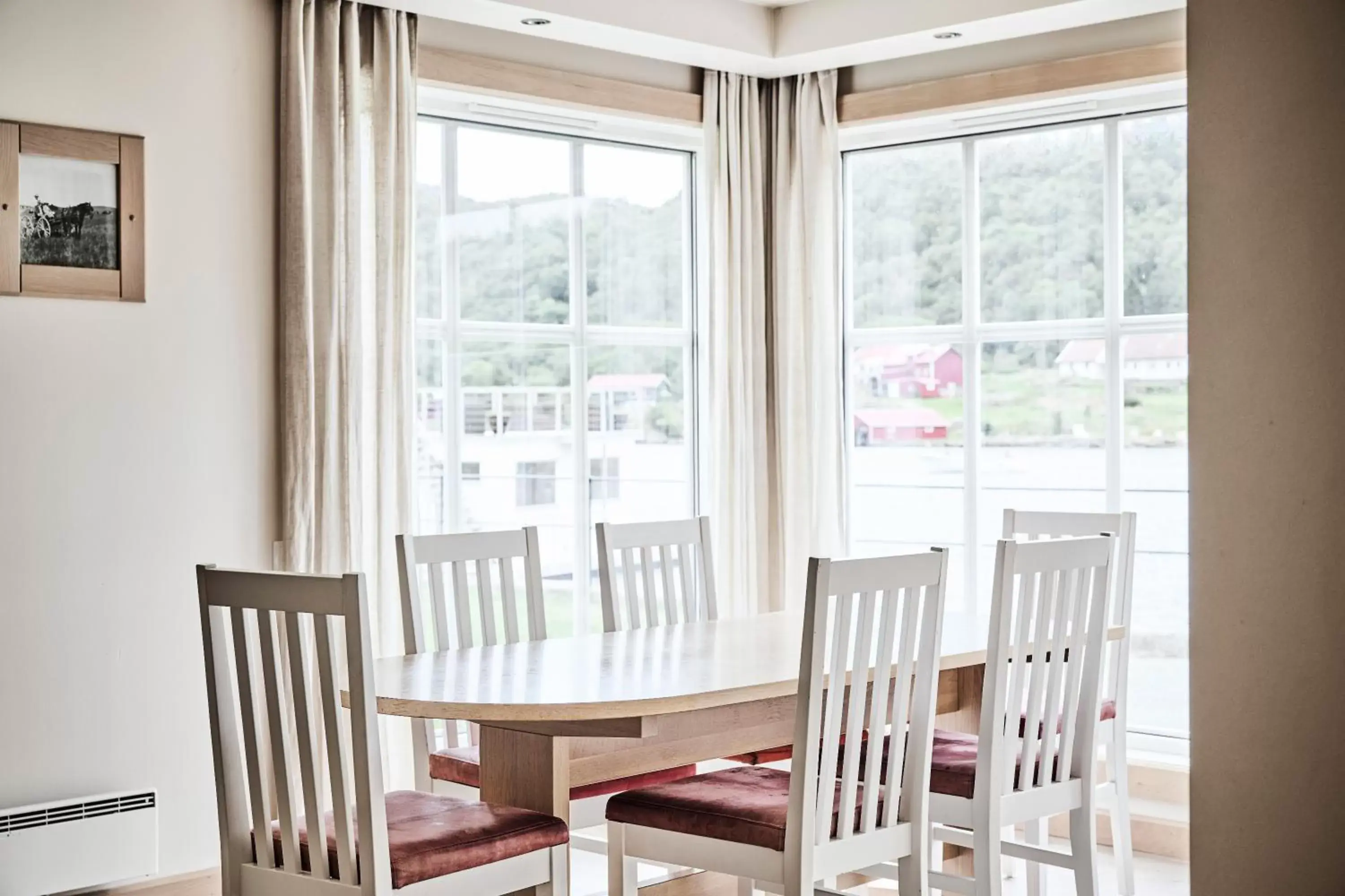 Kitchen or kitchenette, Dining Area in Farsund Resort