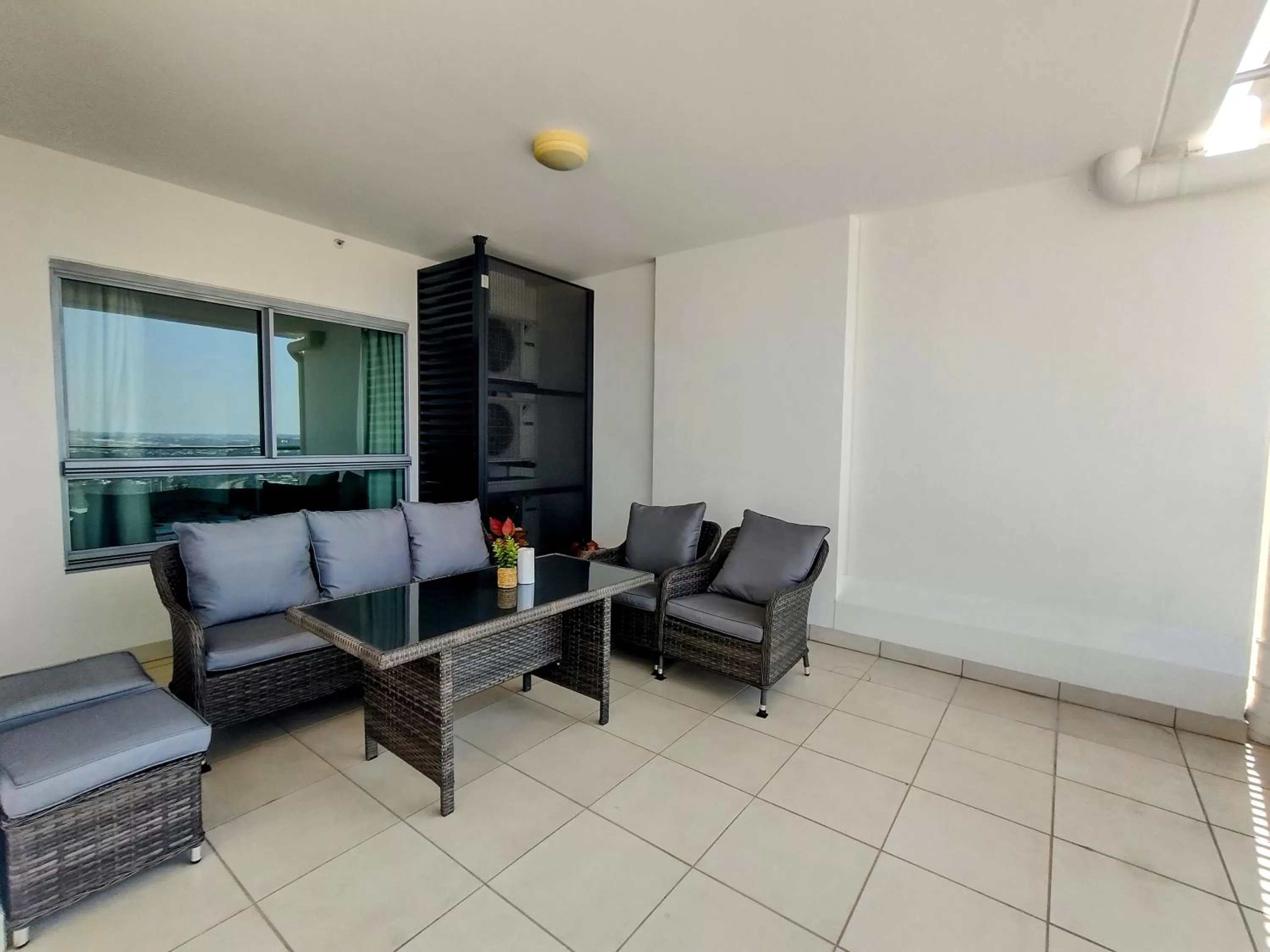 Darwin Harbour Suites