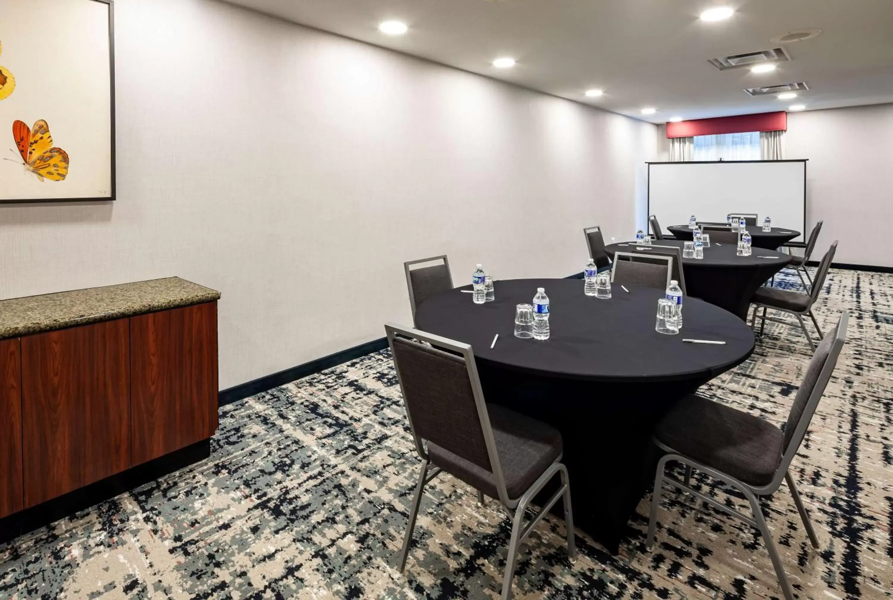 Meeting/conference room in Homewood Suites by Hilton Gainesville