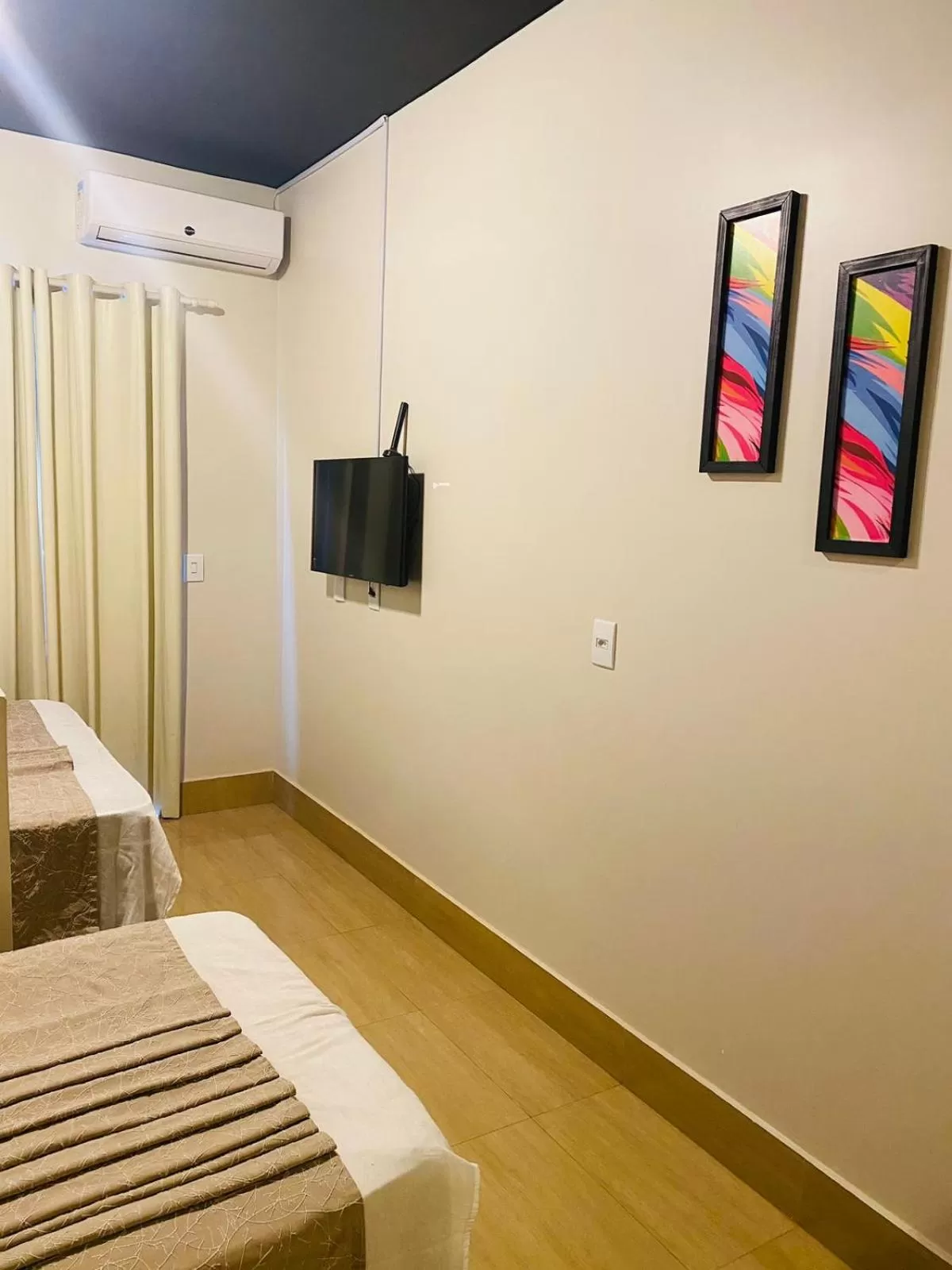 TV/Entertainment Center in Riacho Hotel