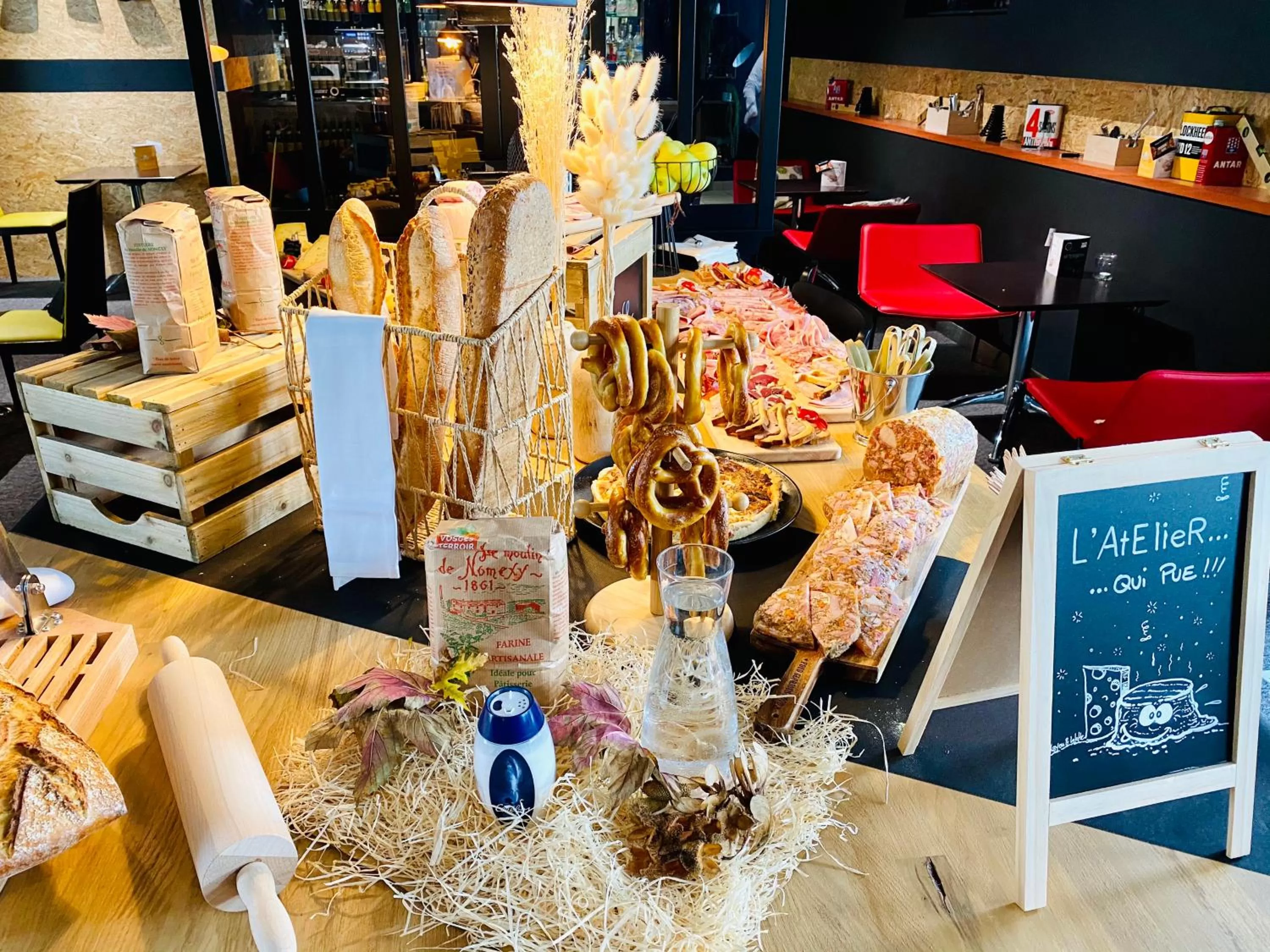 Restaurant/places to eat in Novotel Mulhouse Bâle Fribourg