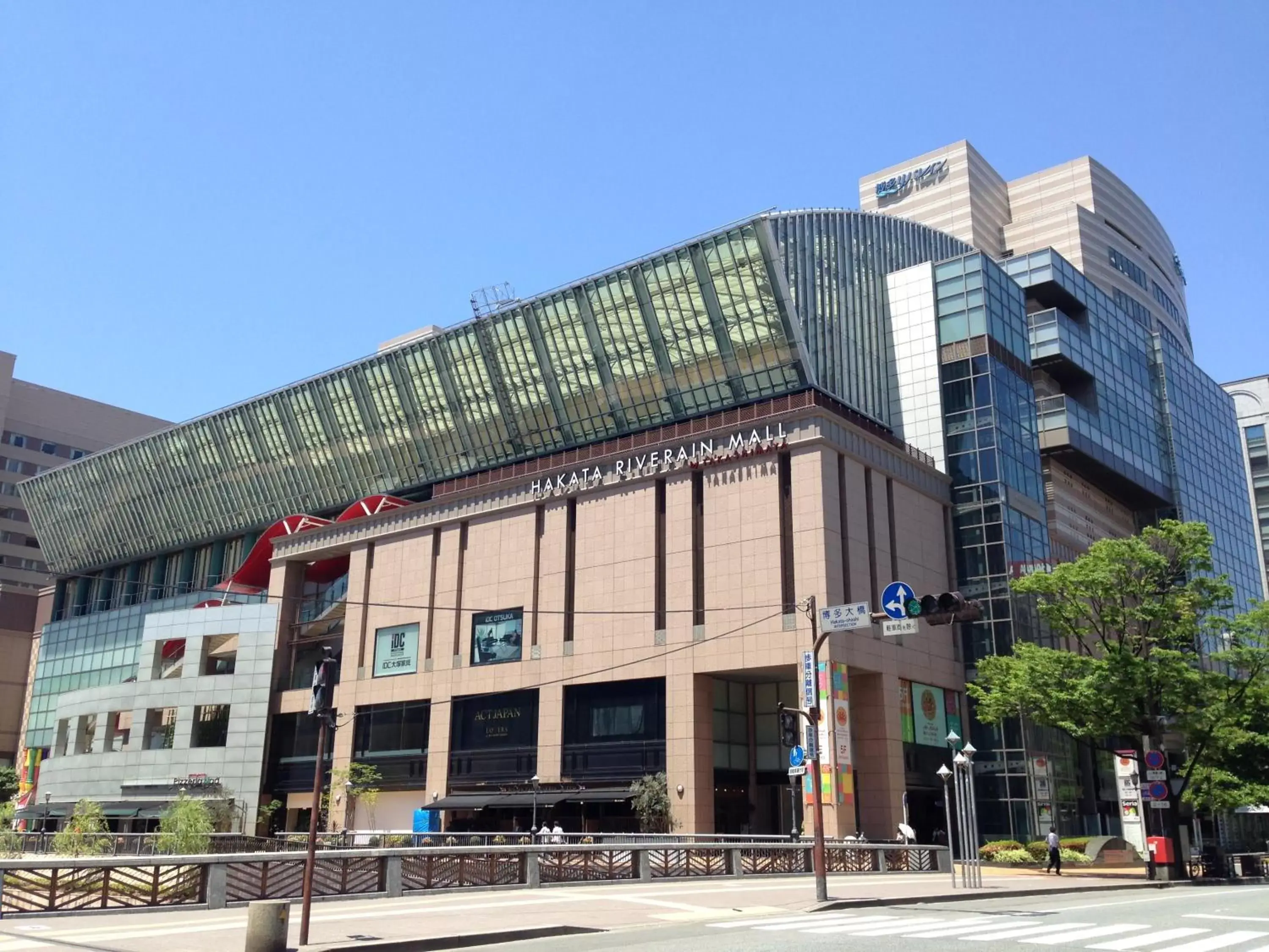 Shopping Area, Property Building in The BREAKFAST HOTEL Fukuoka Nakasu