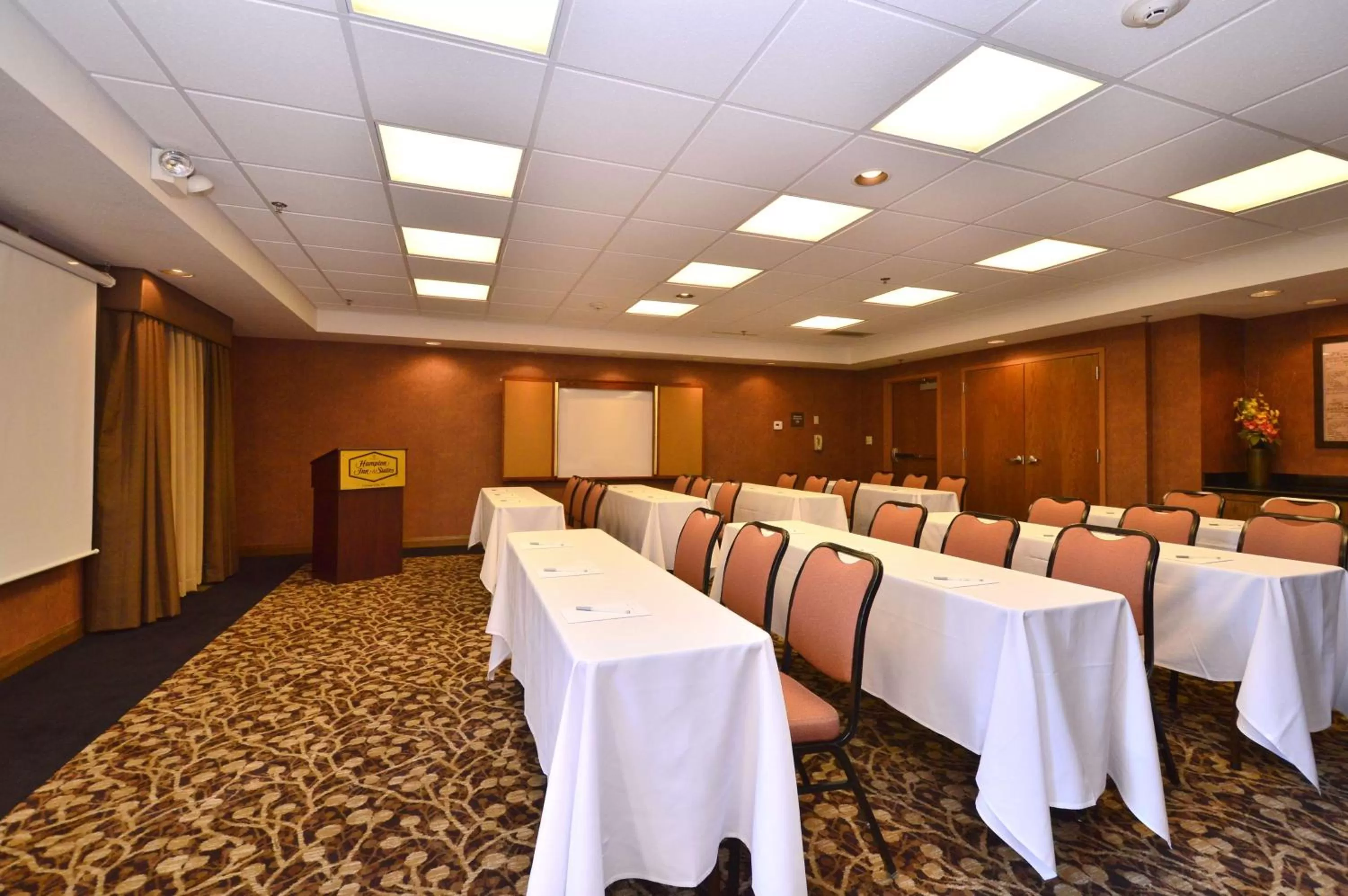 Meeting/conference room in Hampton Inn & Suites Carson City