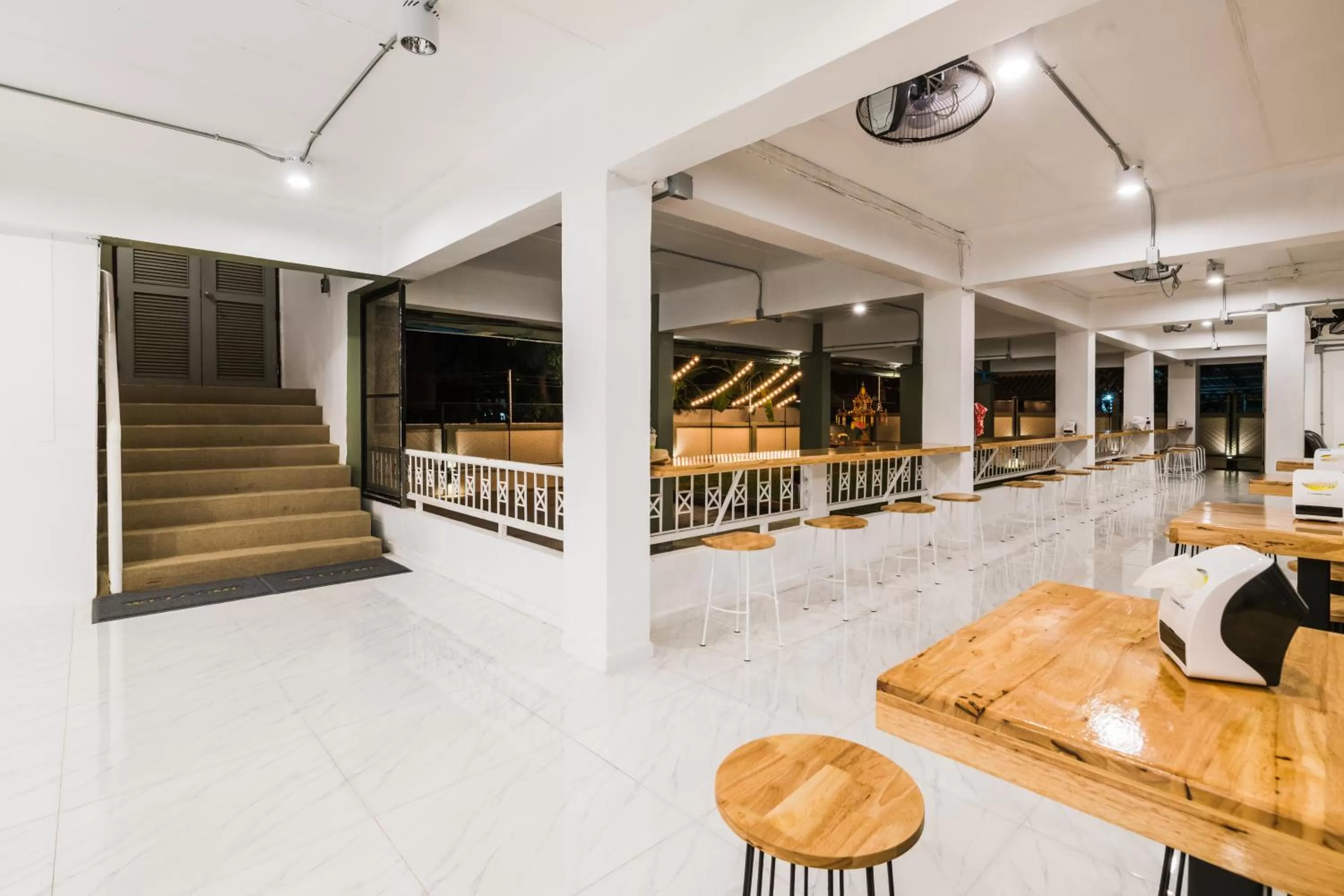 Your Space Hotel Prasingh