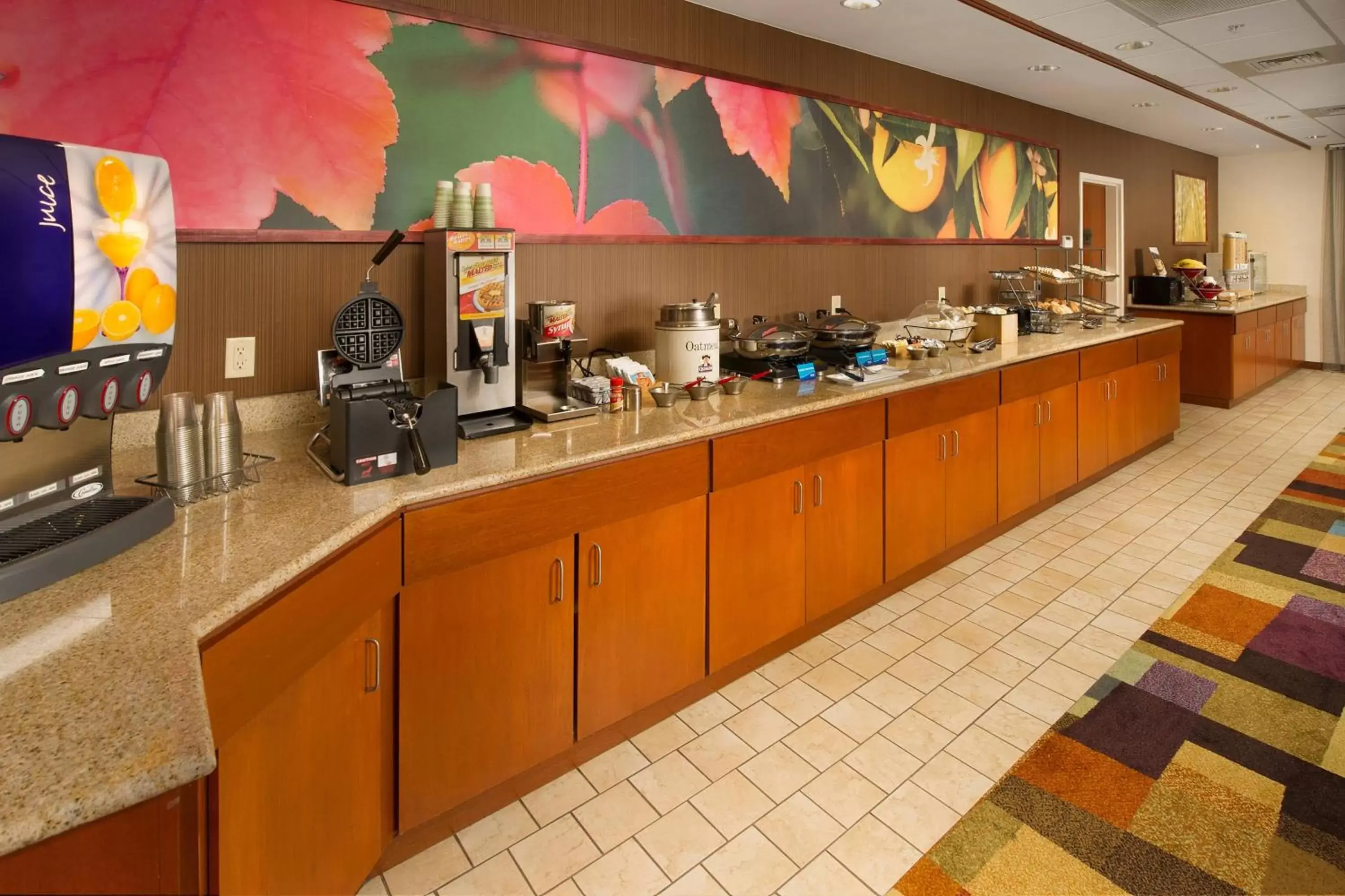 Breakfast, Restaurant/Places to Eat in Fairfield Inn & Suites by Marriott Marshall