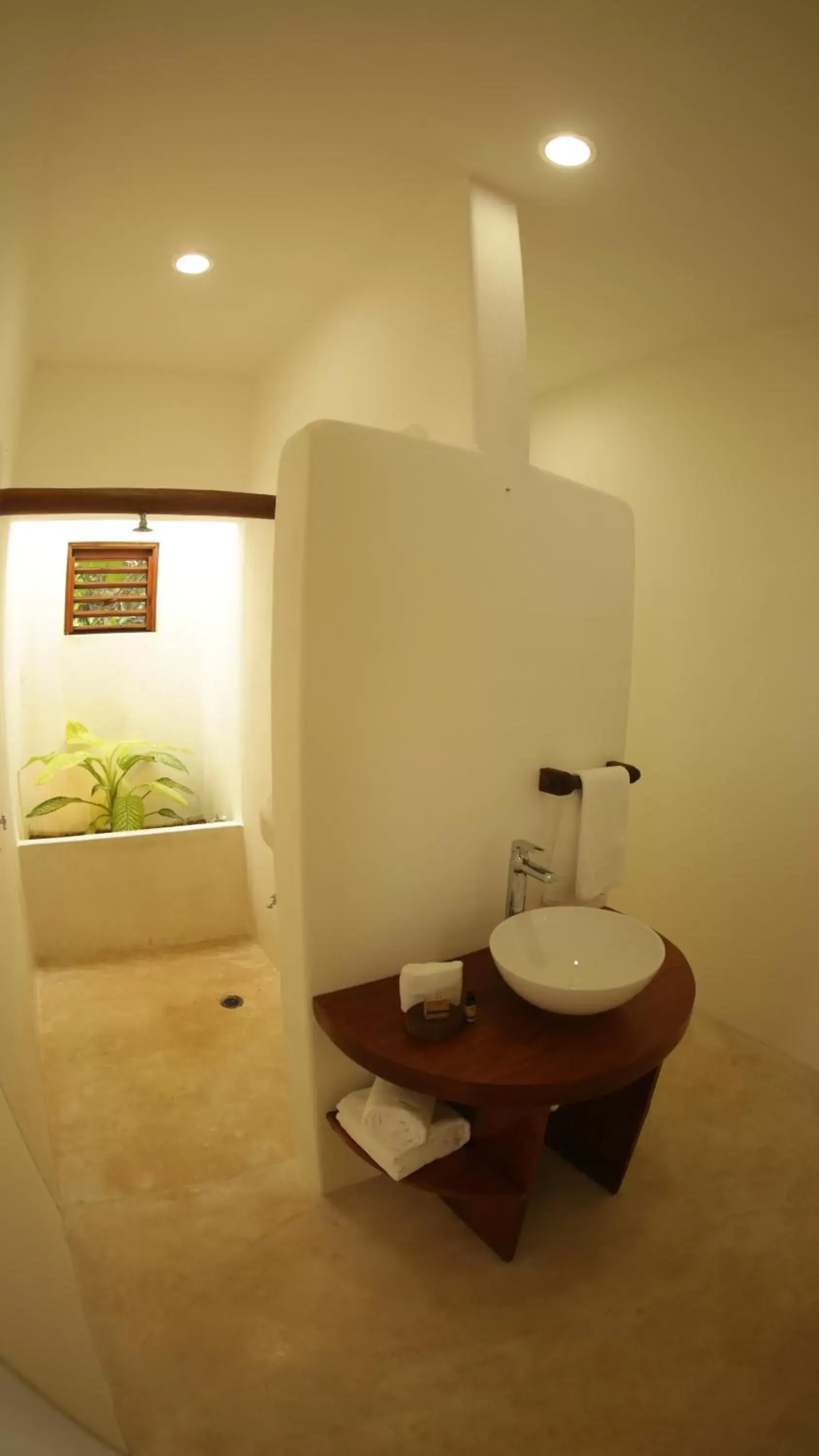 Bathroom in Mi Kasa Tu Kasa Bacalar by Nah Hotels