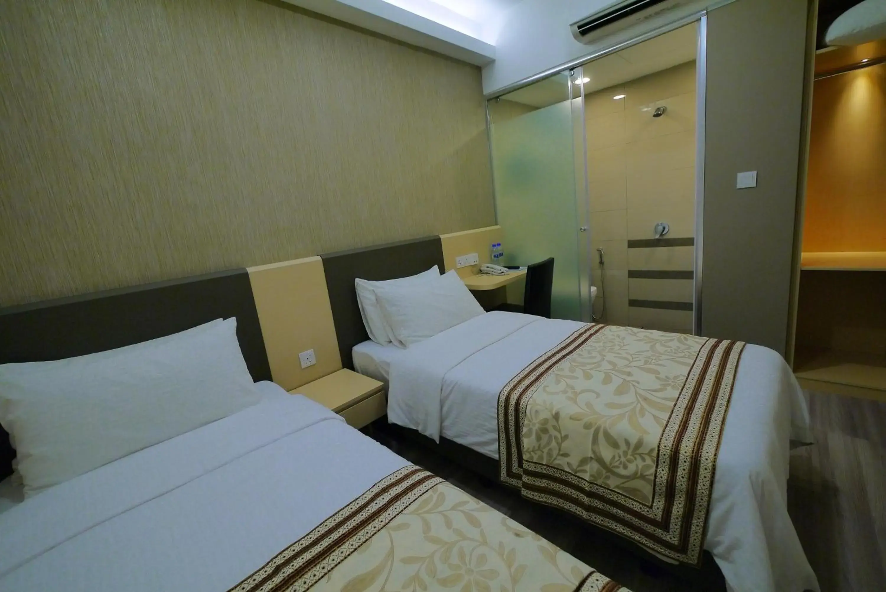 Photo of the whole room, Bed in 33 Boutique Hotel Bandar Sunway