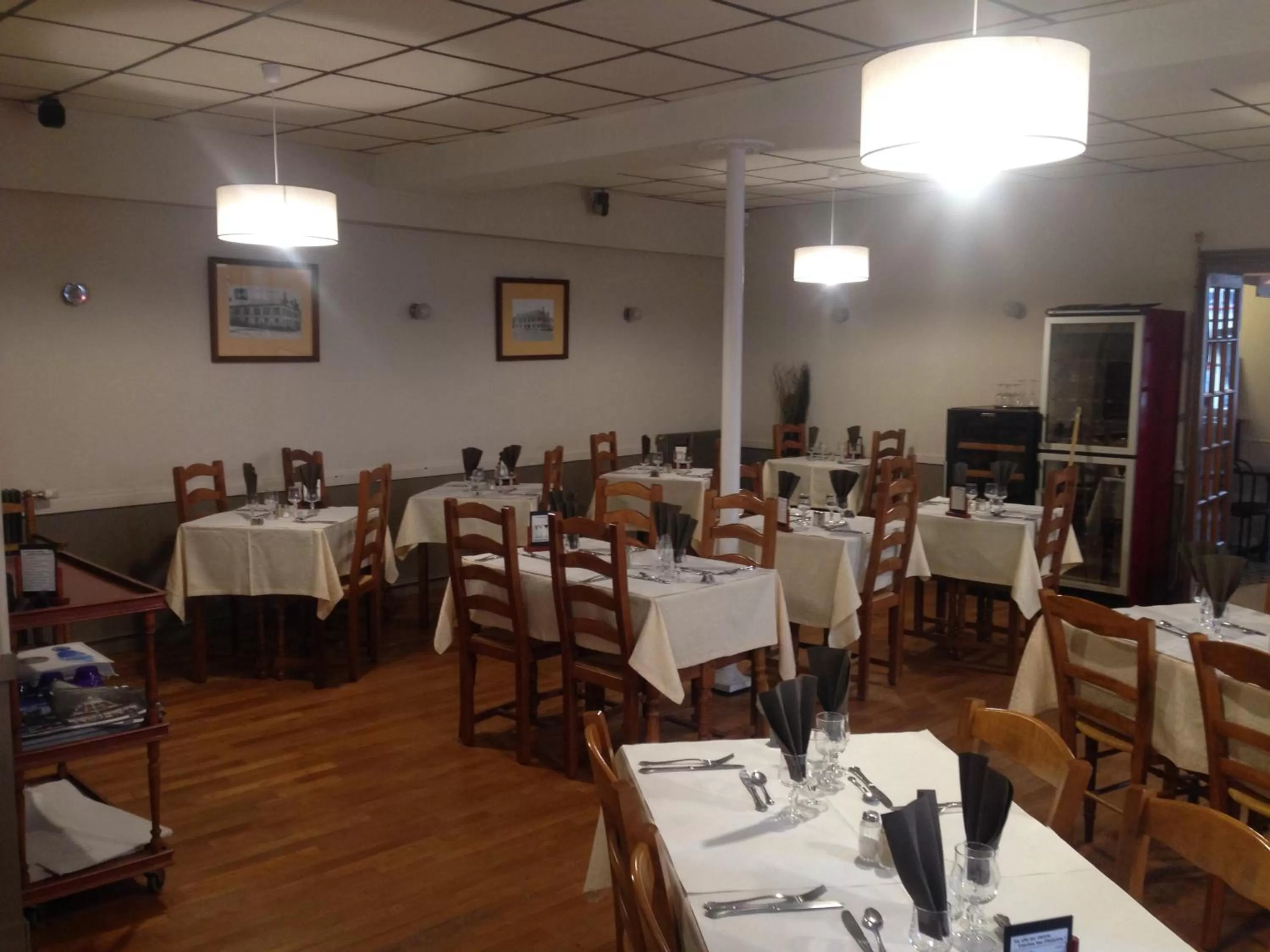 Area and facilities, Restaurant/Places to Eat in Hotel Notre Dame