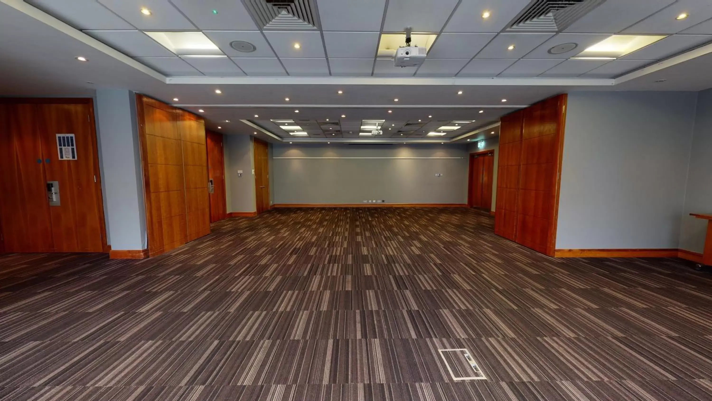 Meeting/conference room in Holiday Inn Milton Keynes Central, an IHG Hotel