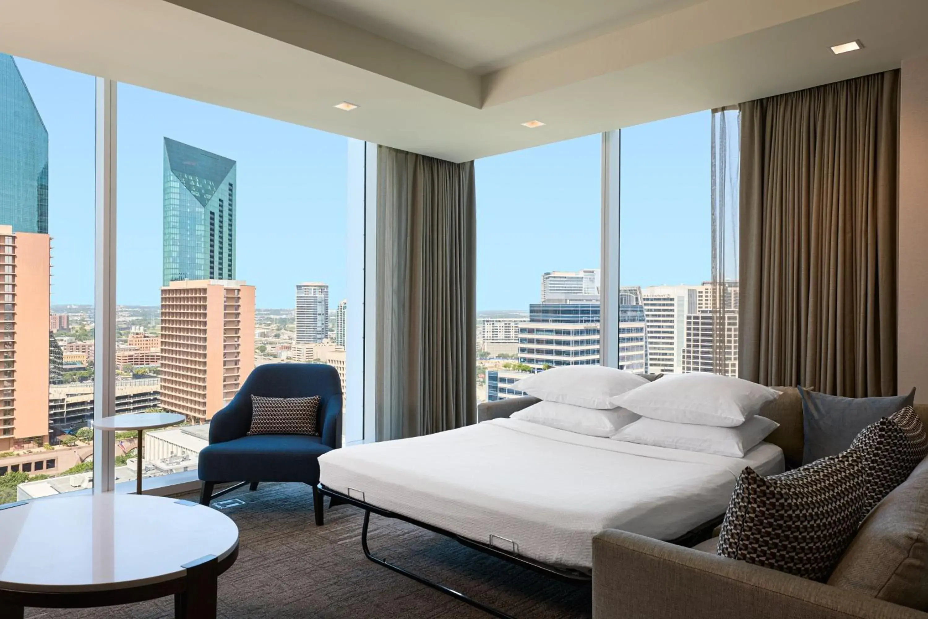 Photo of the whole room, City View in JW Marriott Dallas Arts District