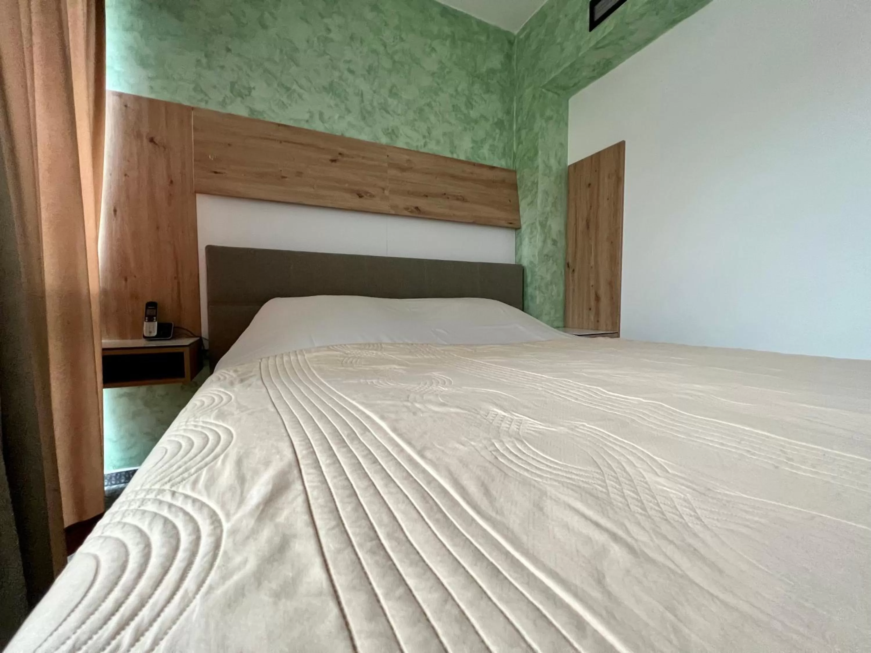 Bed in Hotel Brkić Sarajevo Airport - Free Parking